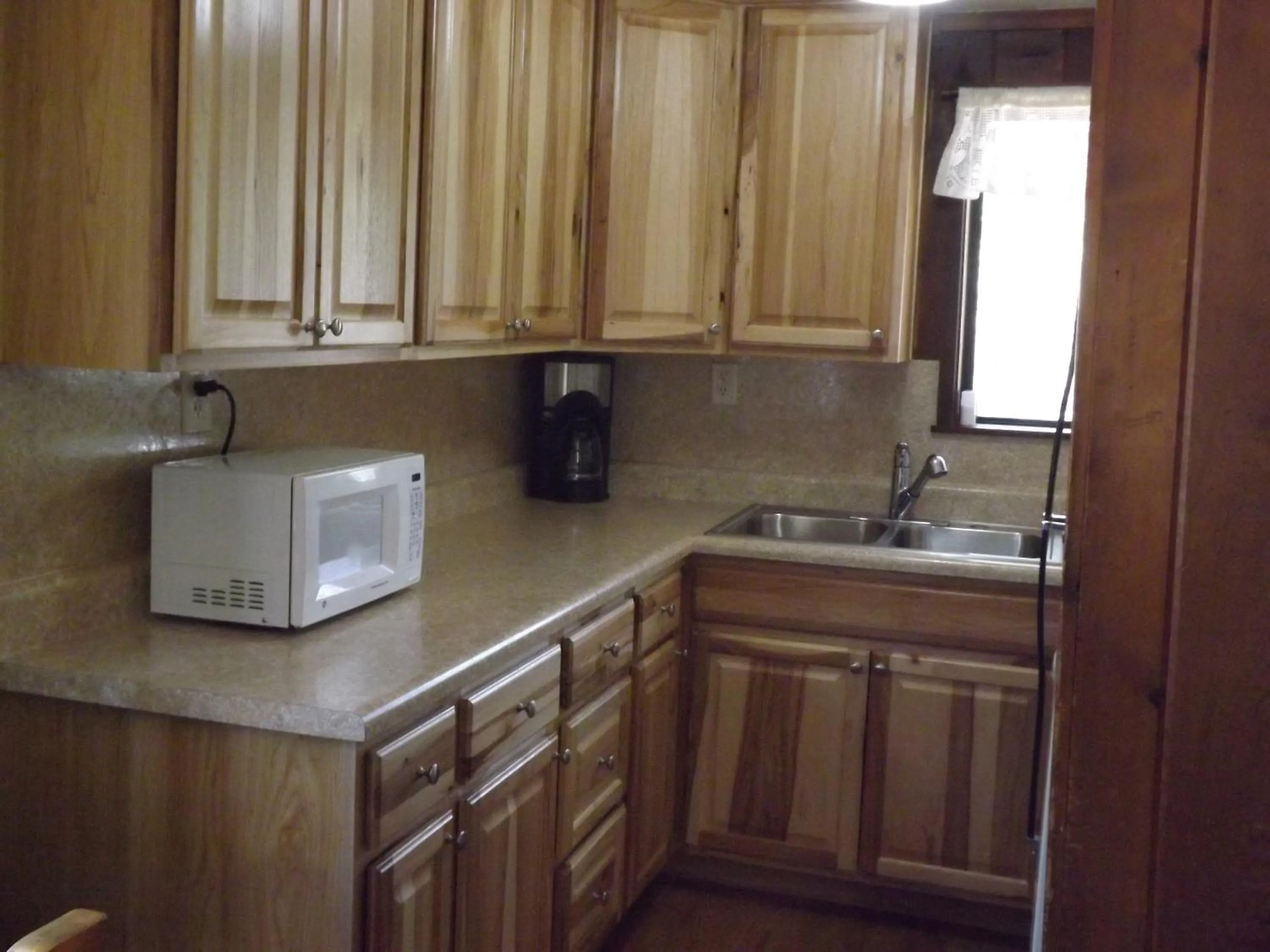 Coffee/tea facilities in Arizona Mountain Inn & Cabins