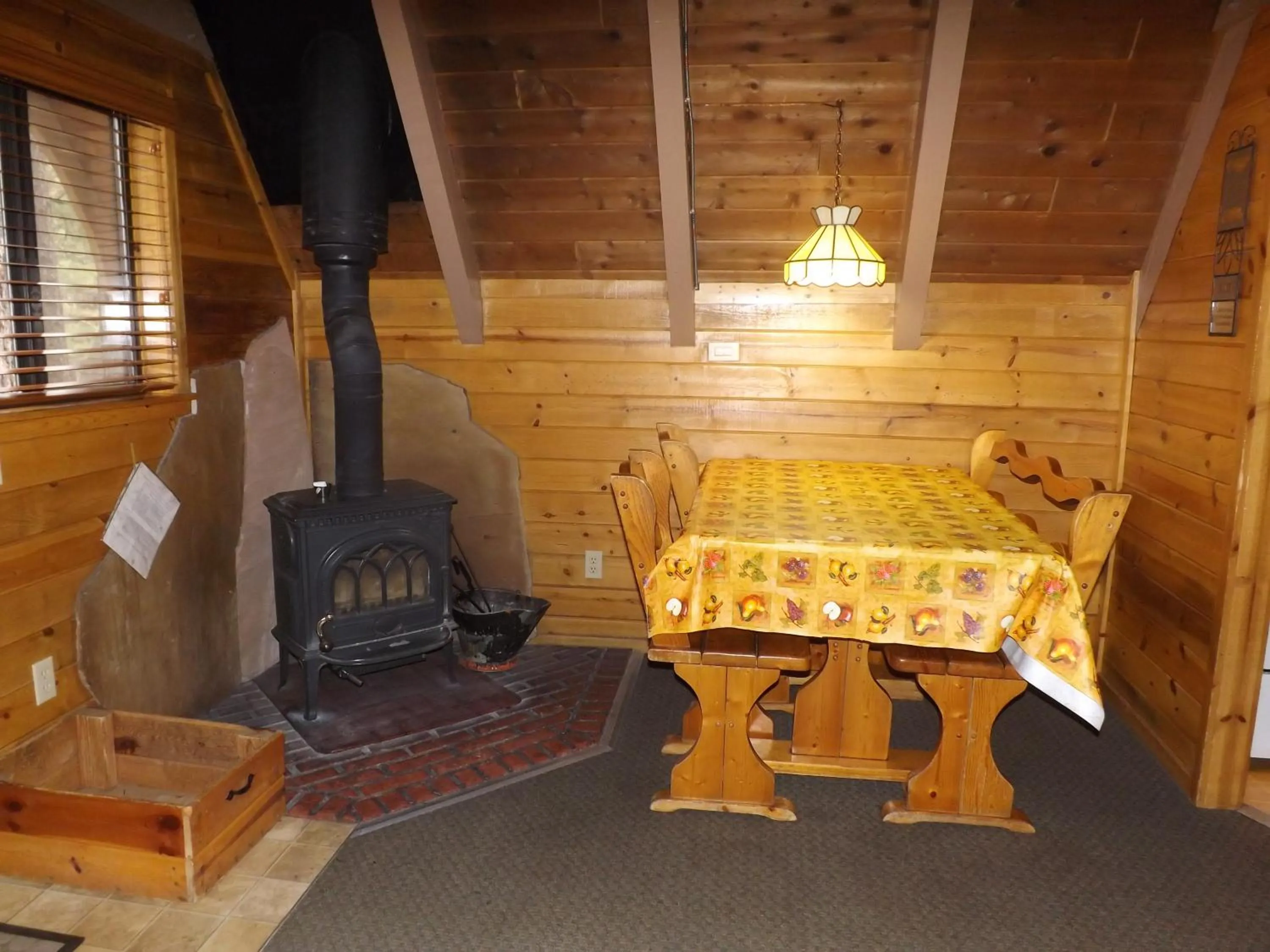 Arizona Mountain Inn & Cabins