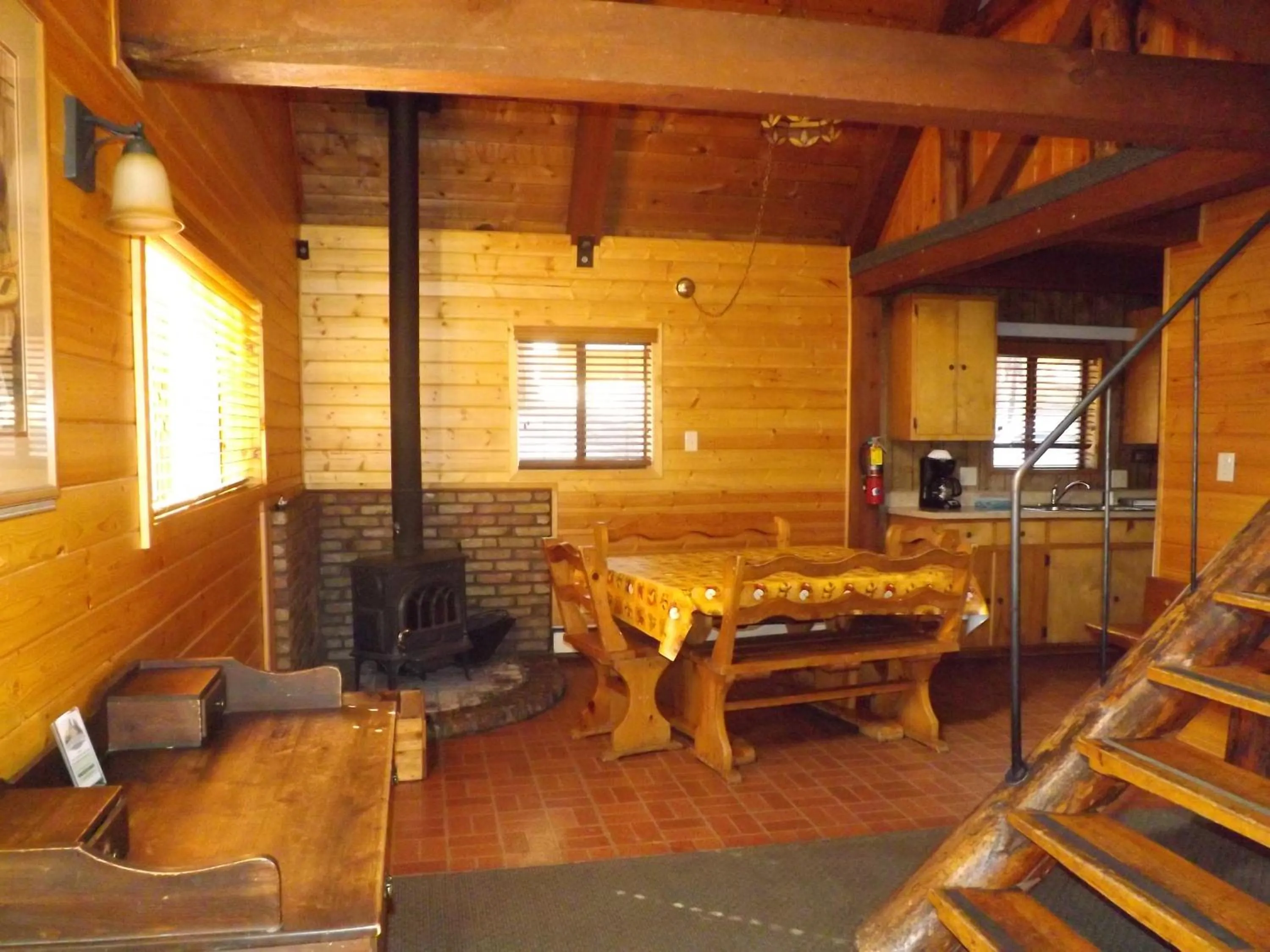 Arizona Mountain Inn & Cabins