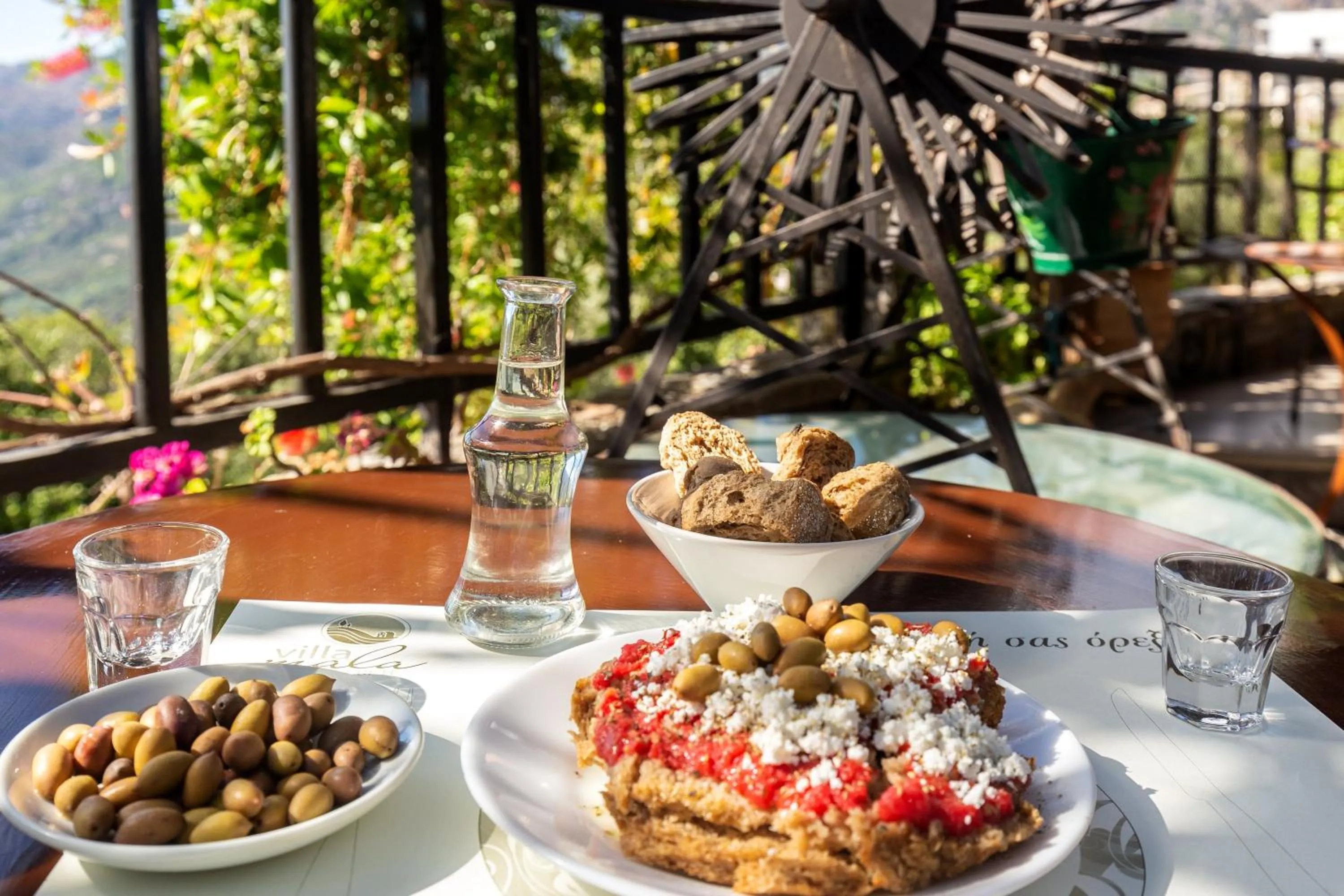 Food and drinks in Mala Villa