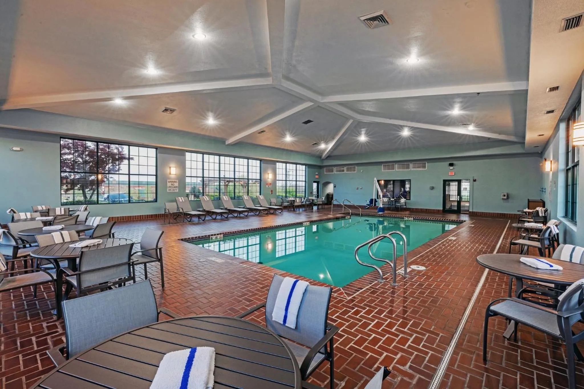 Swimming pool in Holiday Inn Express & Suites Tulsa S Broken Arrow Hwy 51 by IHG