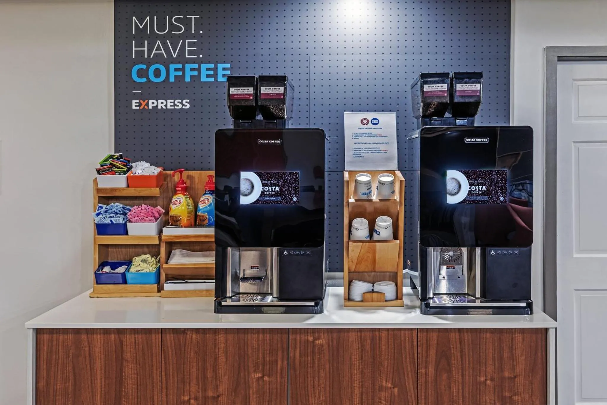 Breakfast in Holiday Inn Express & Suites Tulsa S Broken Arrow Hwy 51 by IHG