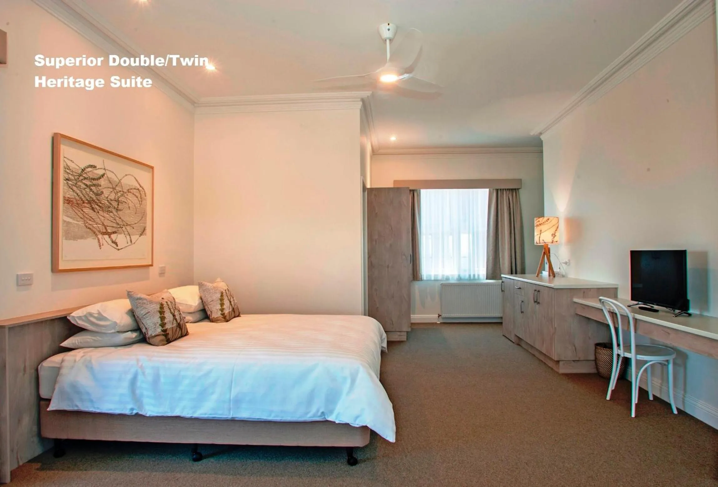TV and multimedia, Bed in Tathra Hotel & Motel