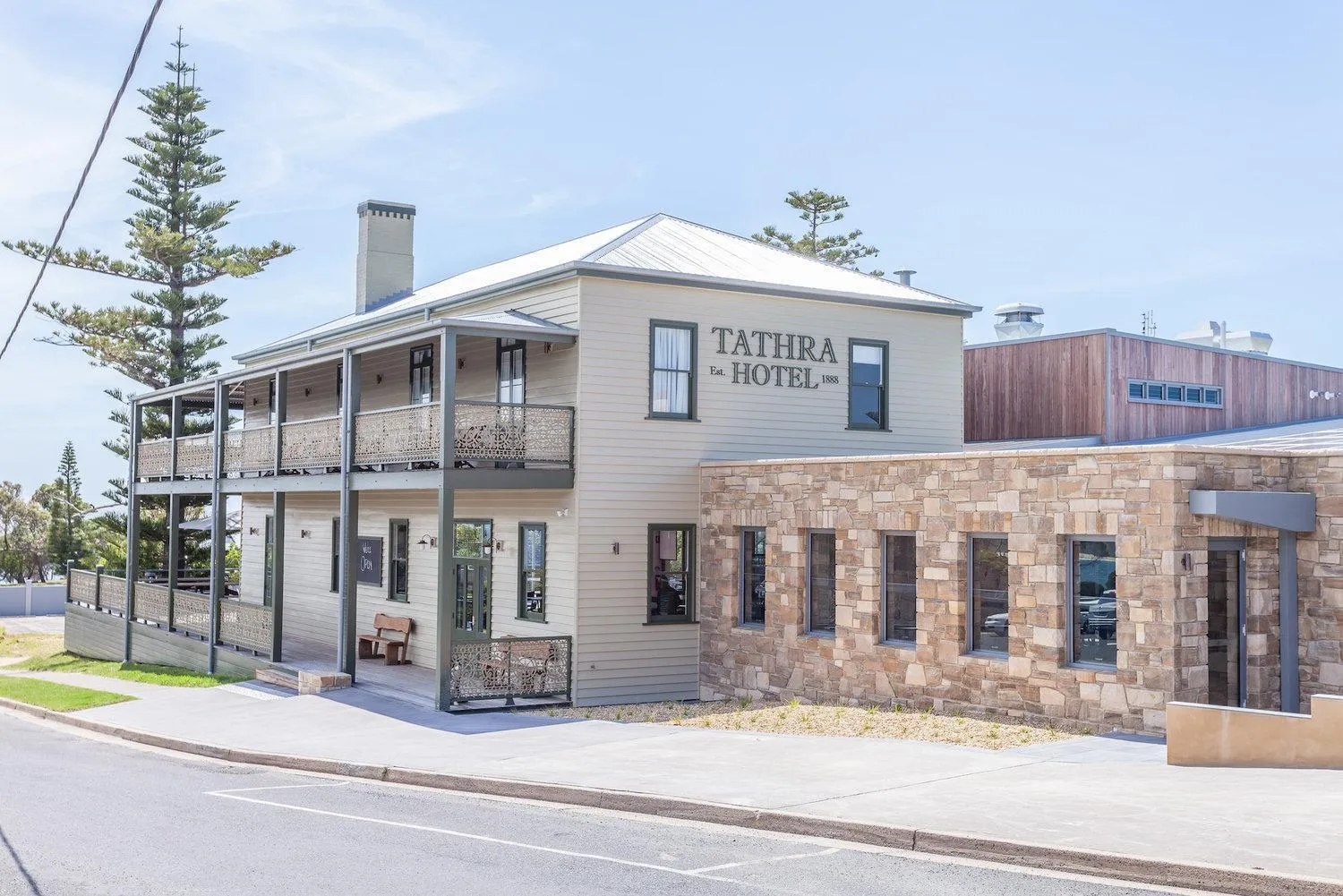 Restaurant/places to eat in Tathra Hotel & Motel