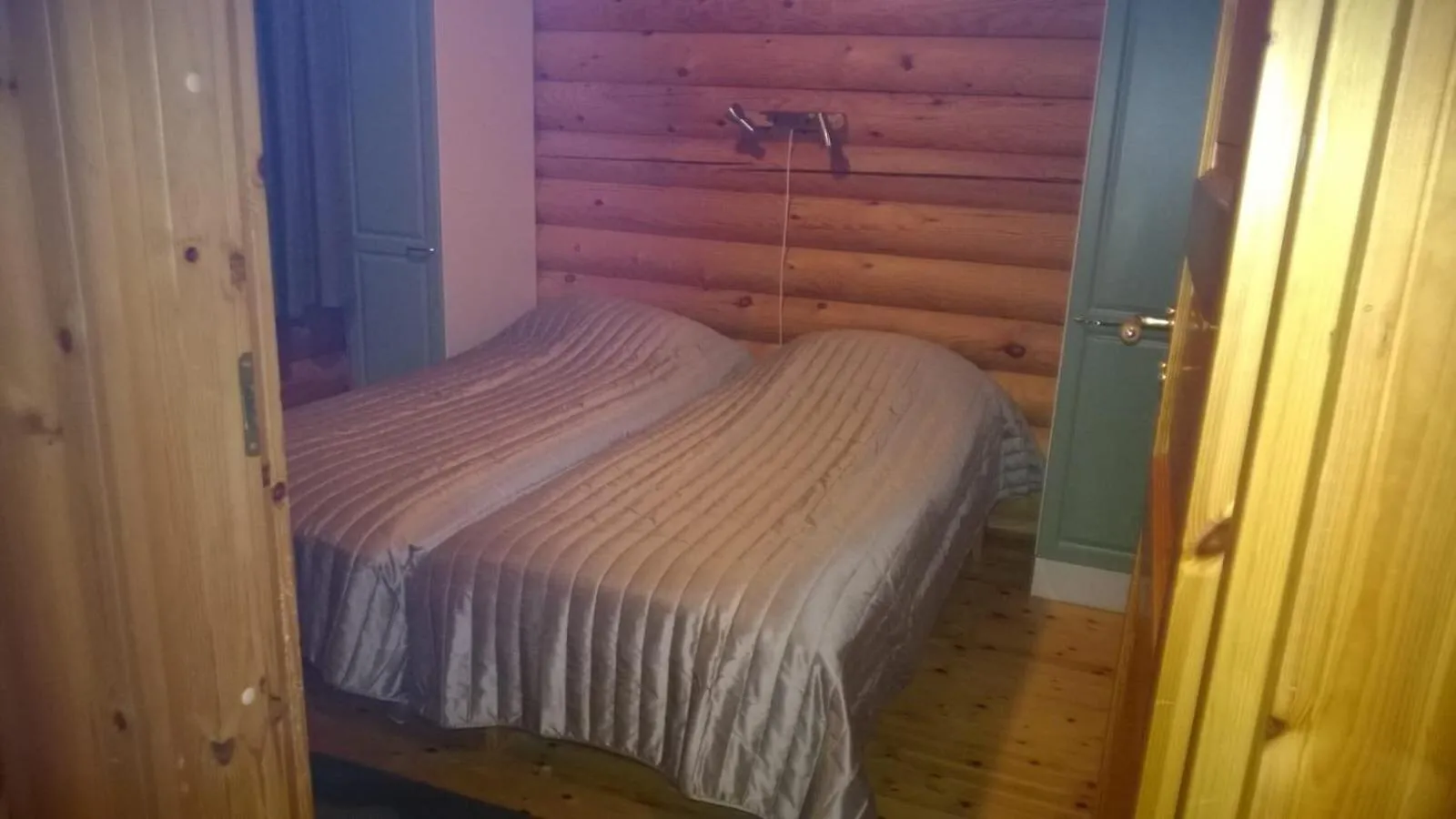 Bed in Paljakka Mökit