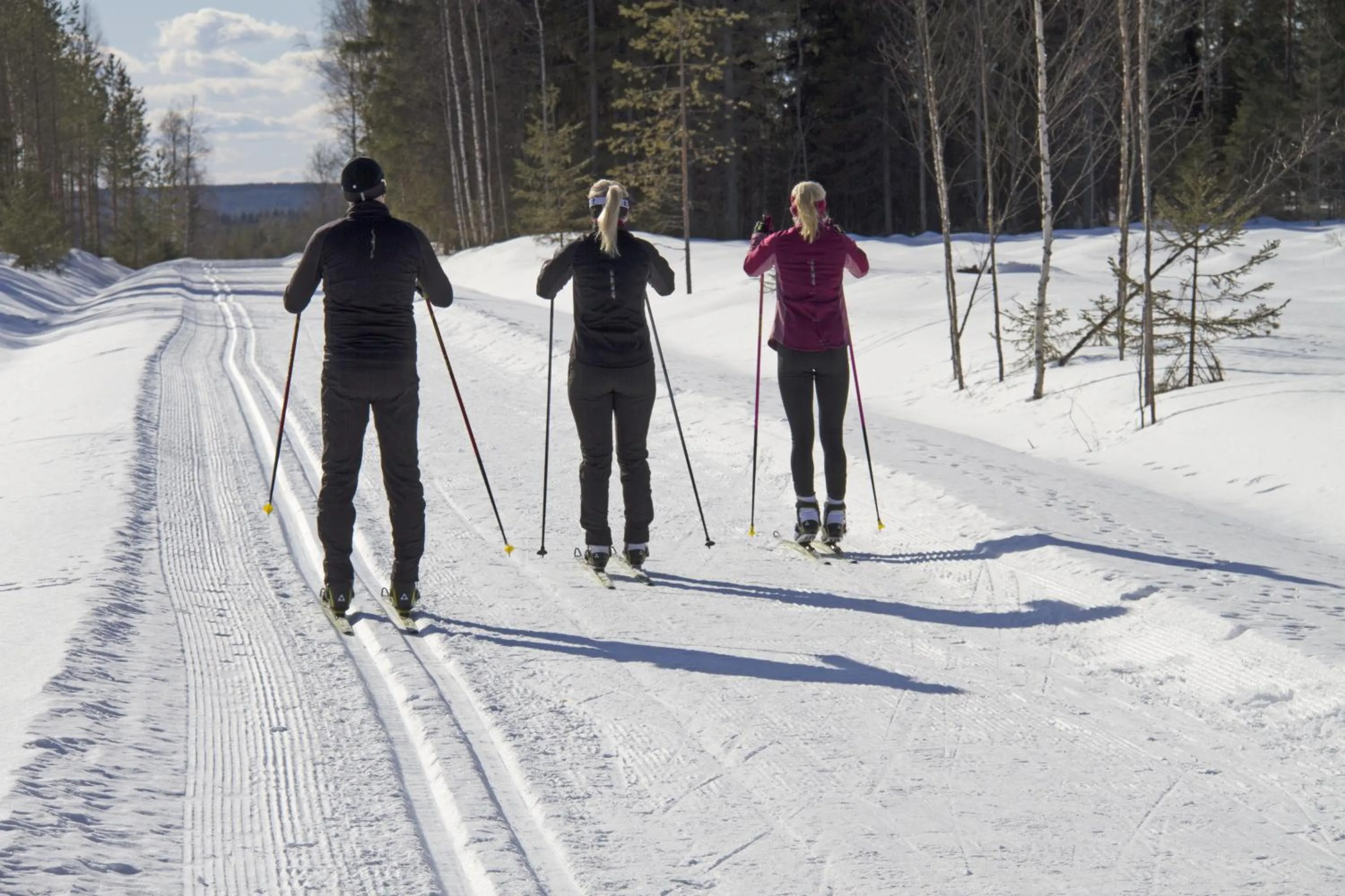 Skiing in Paljakka Mökit