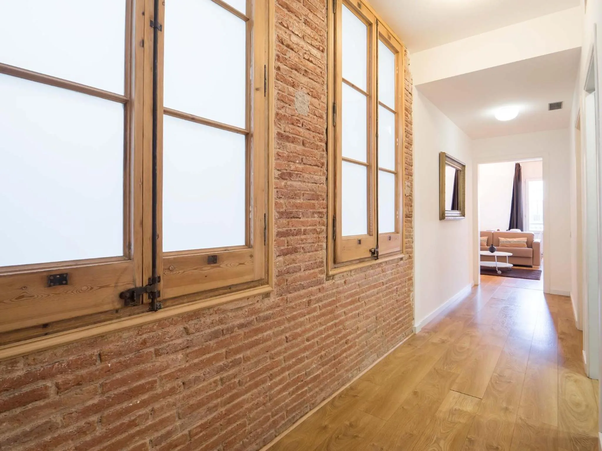 Bed in Rent Top Apartments Rambla Catalunya