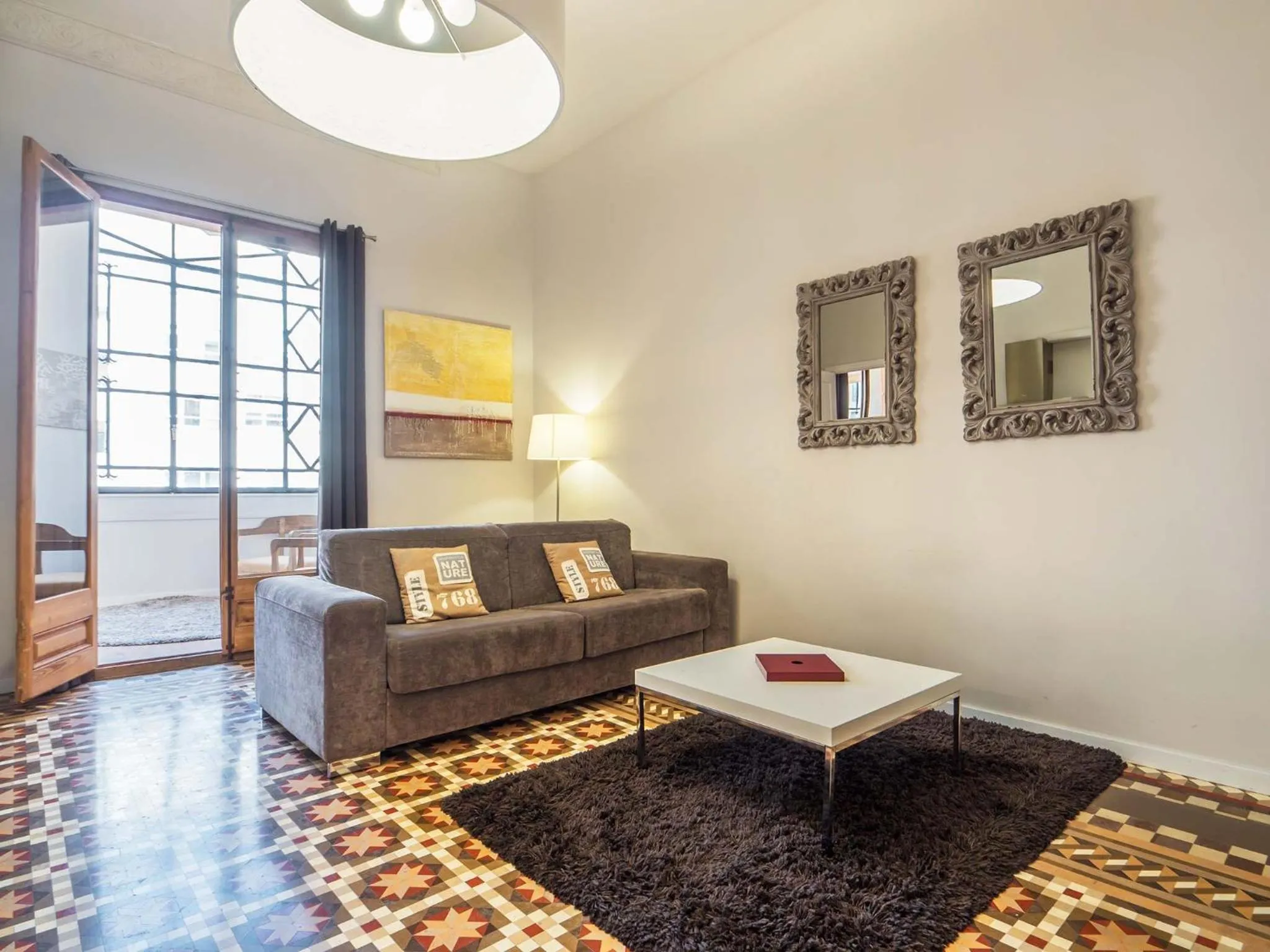 Living room, Bed in Rent Top Apartments Rambla Catalunya