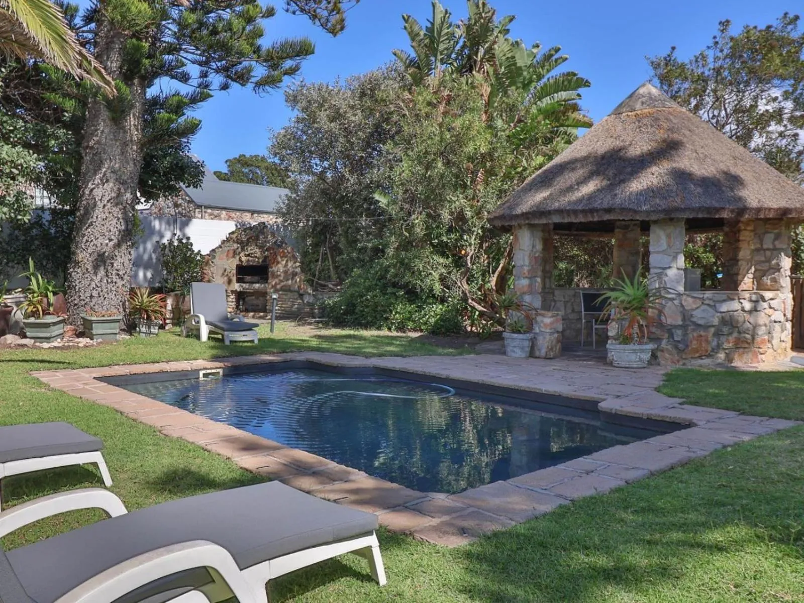 Garden in House on Westcliff