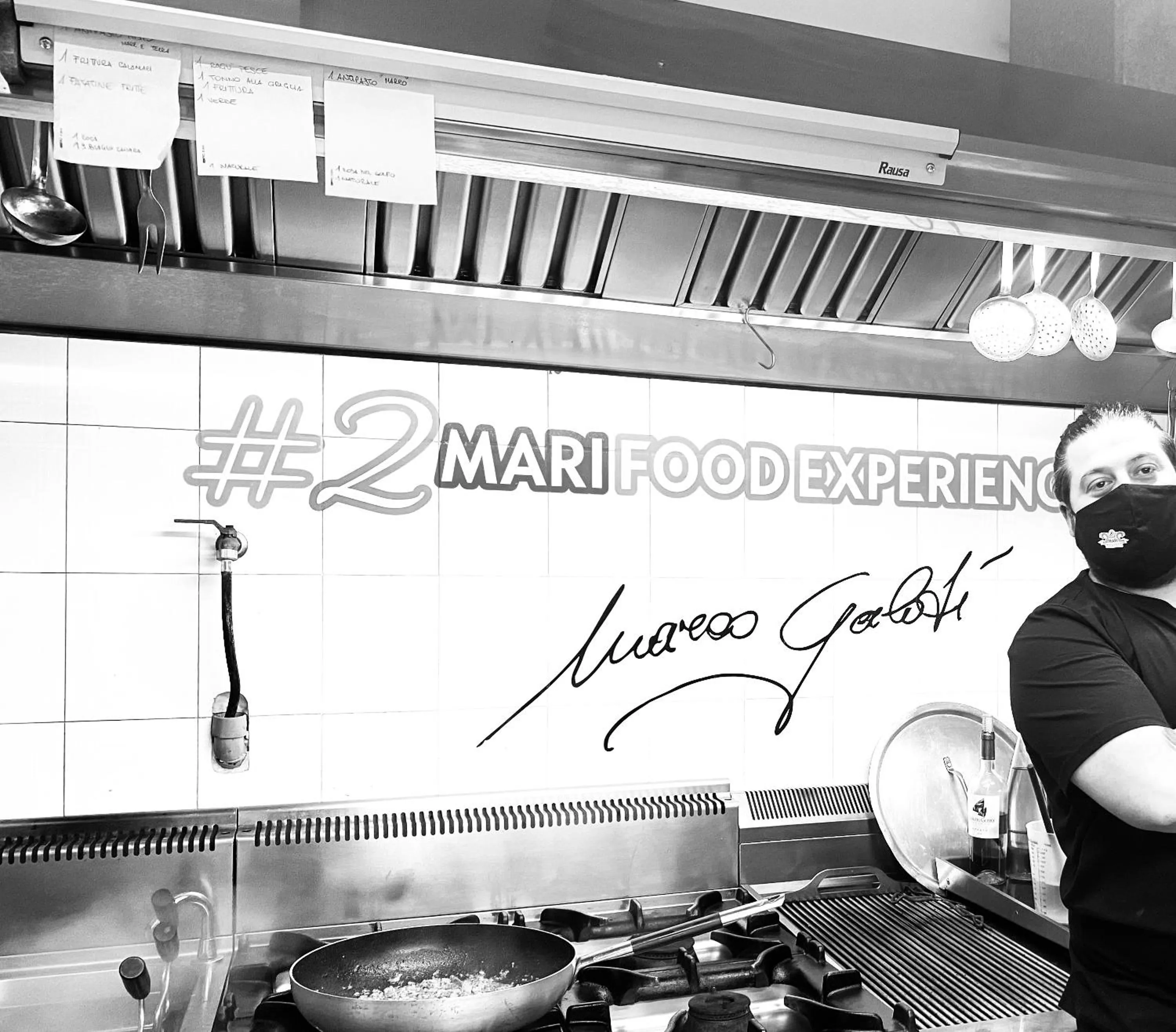 Kitchen or kitchenette in Albergo 2 Mari