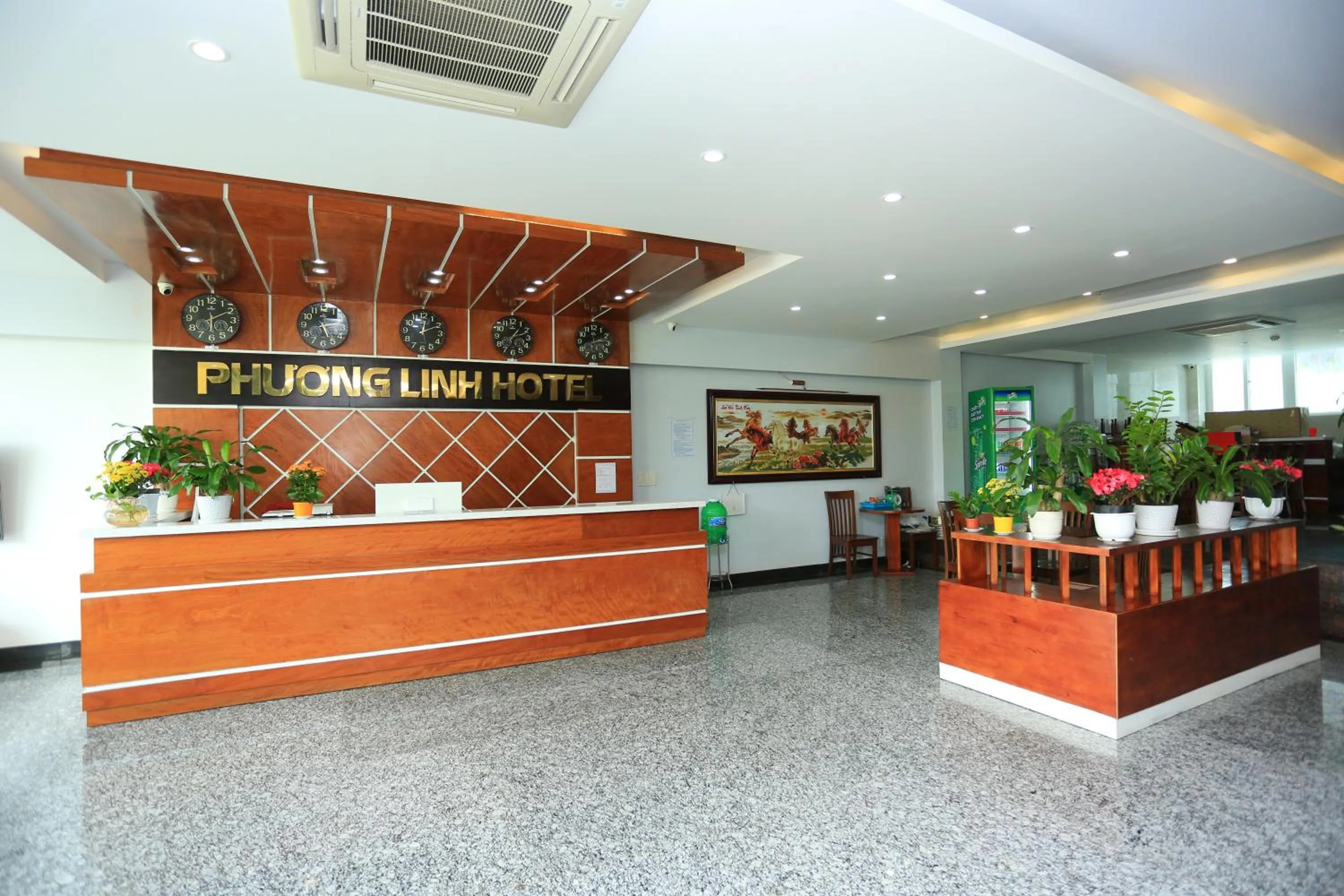 Lobby or reception in Phuong Linh Hotel