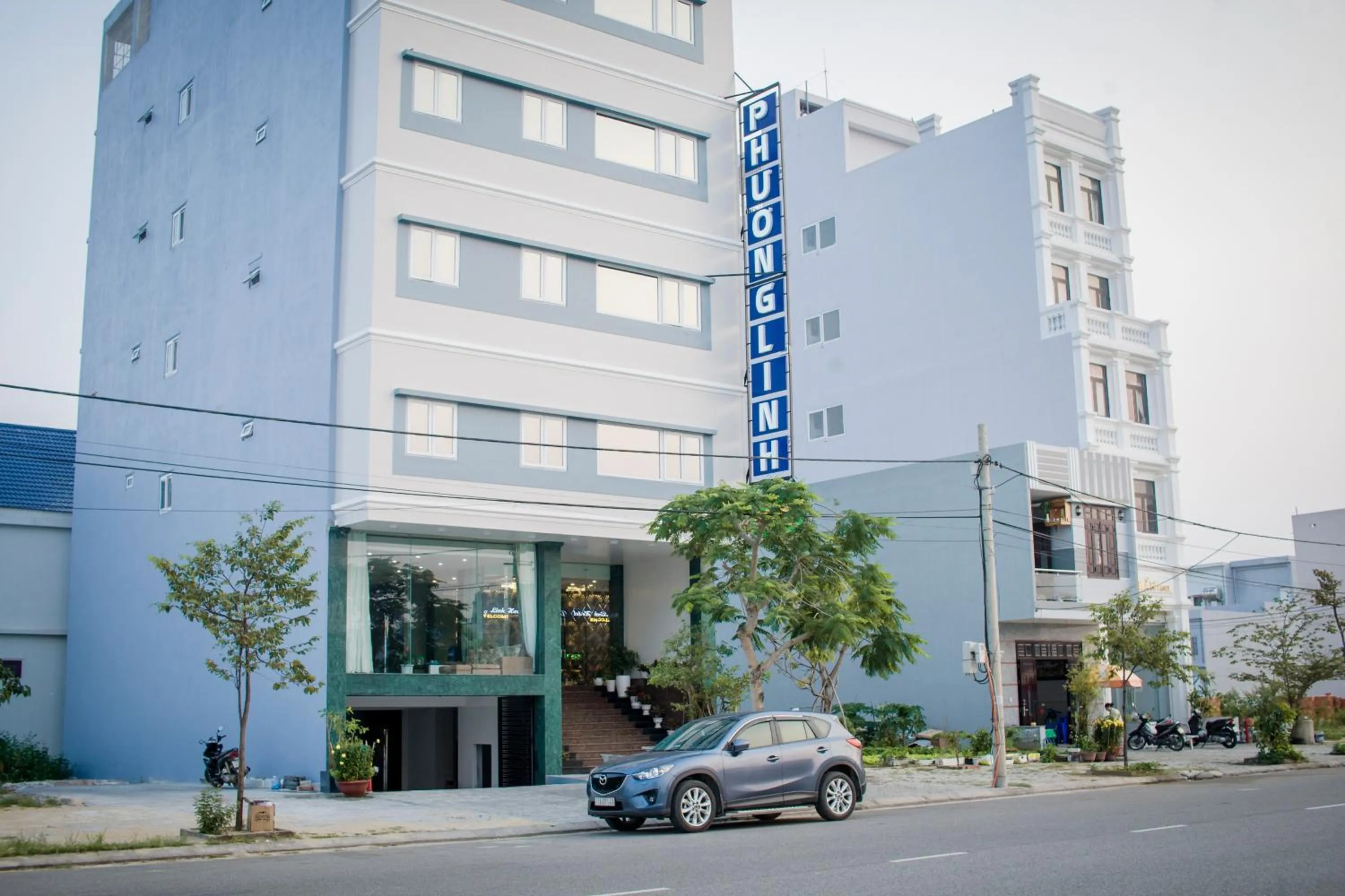 Facade/entrance in Phuong Linh Hotel