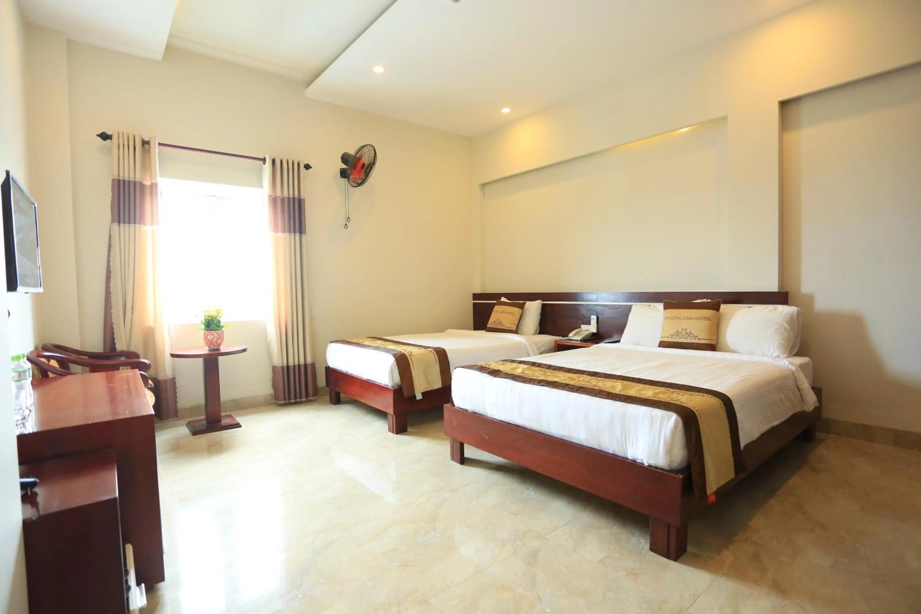 Bed in Phuong Linh Hotel
