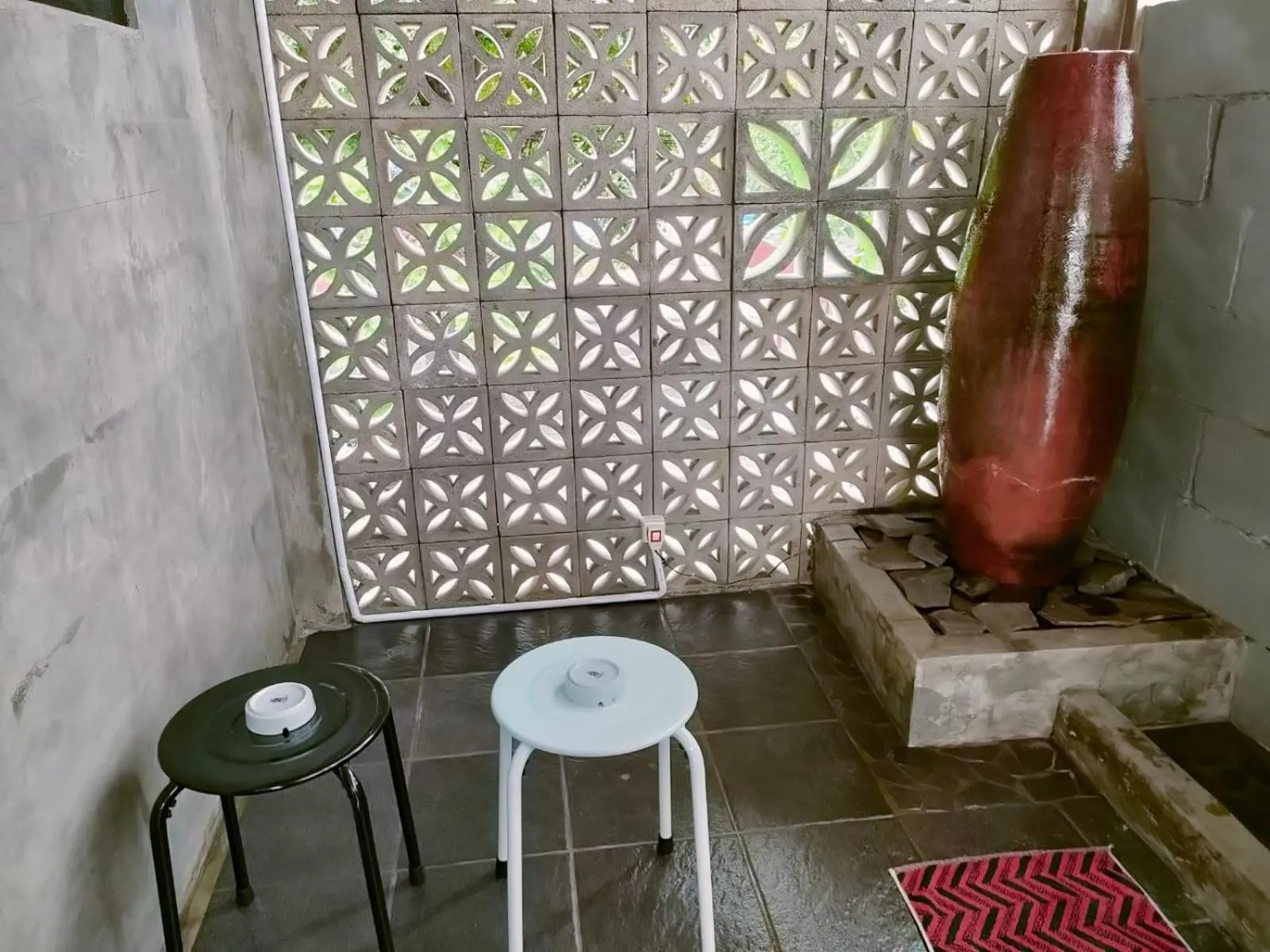 Seating area in Jeng Tini Guest House