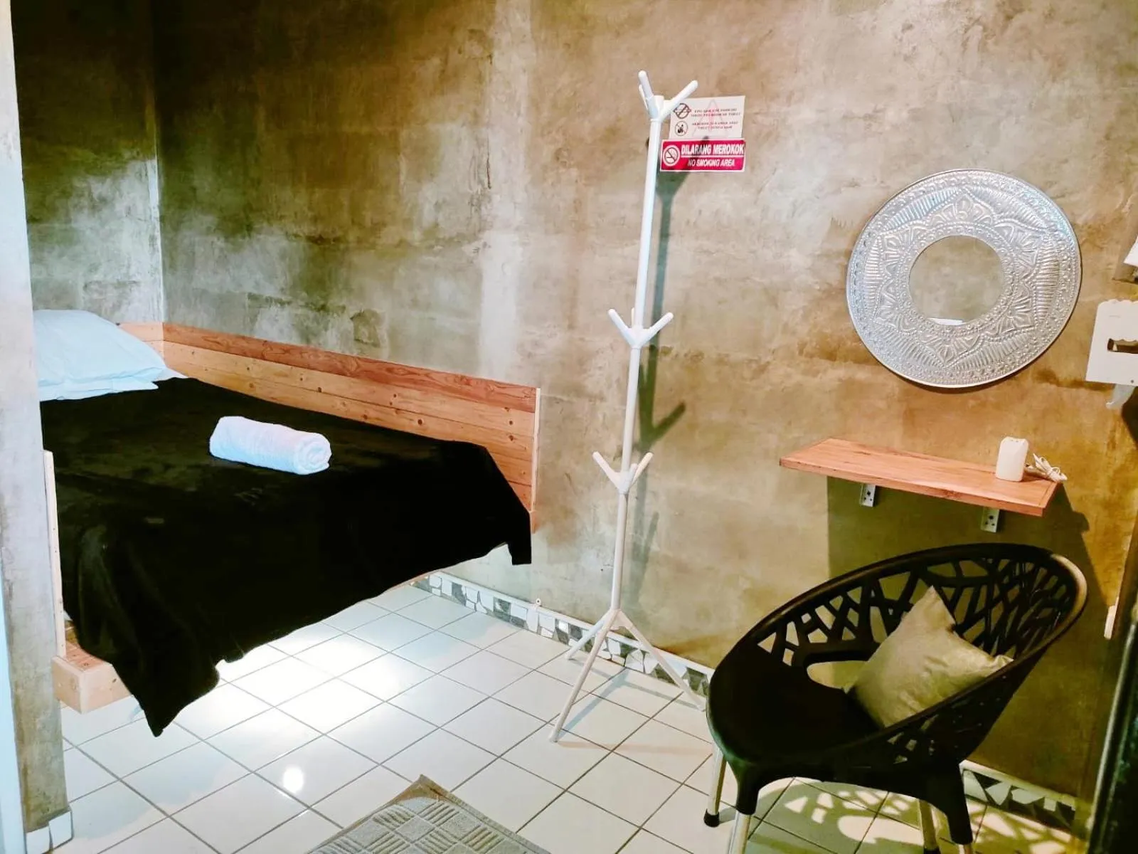 Jeng Tini Guest House