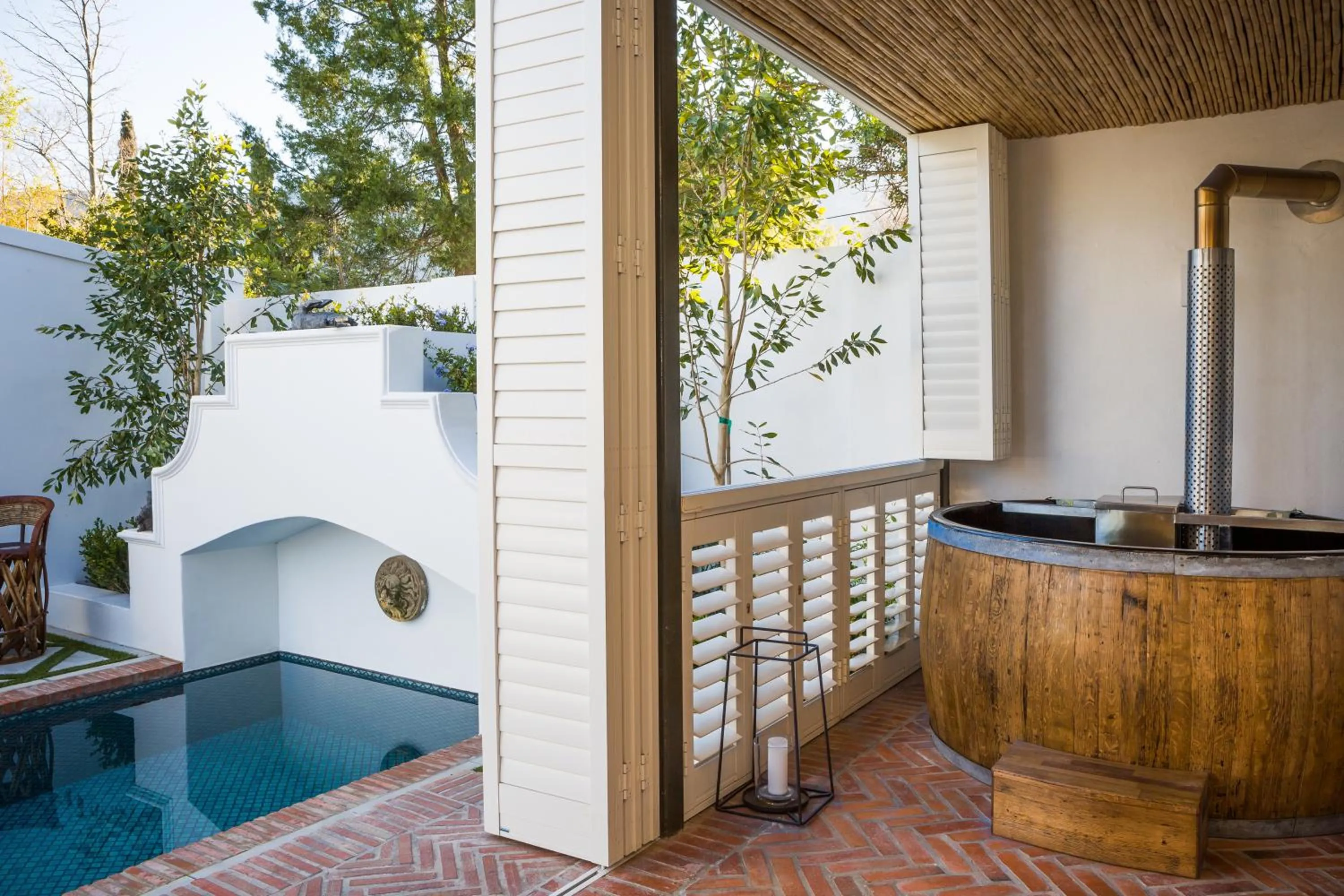 Hot Tub in Akademie Street Boutique Hotel