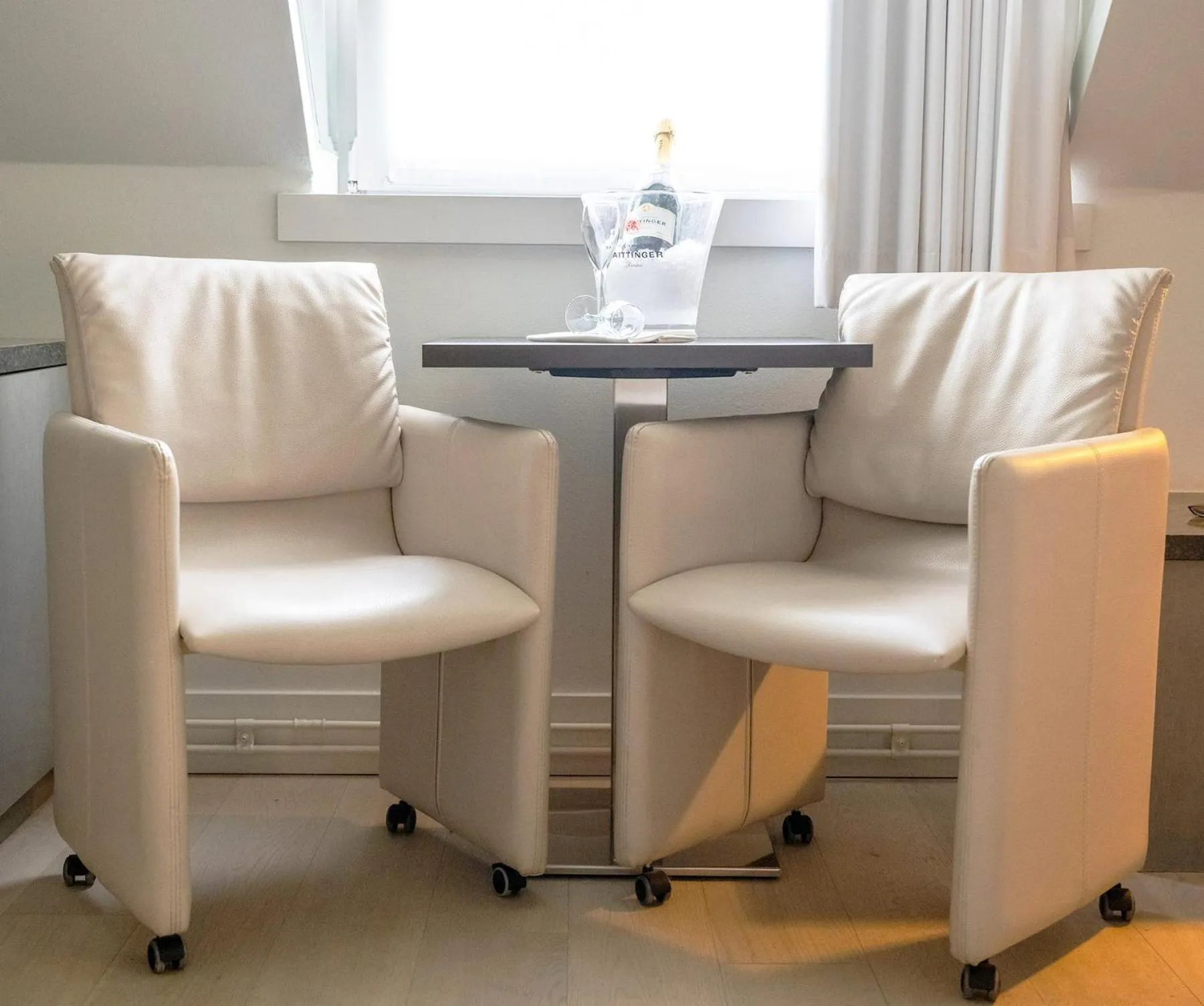 Seating area in Hostellerie Klokhof