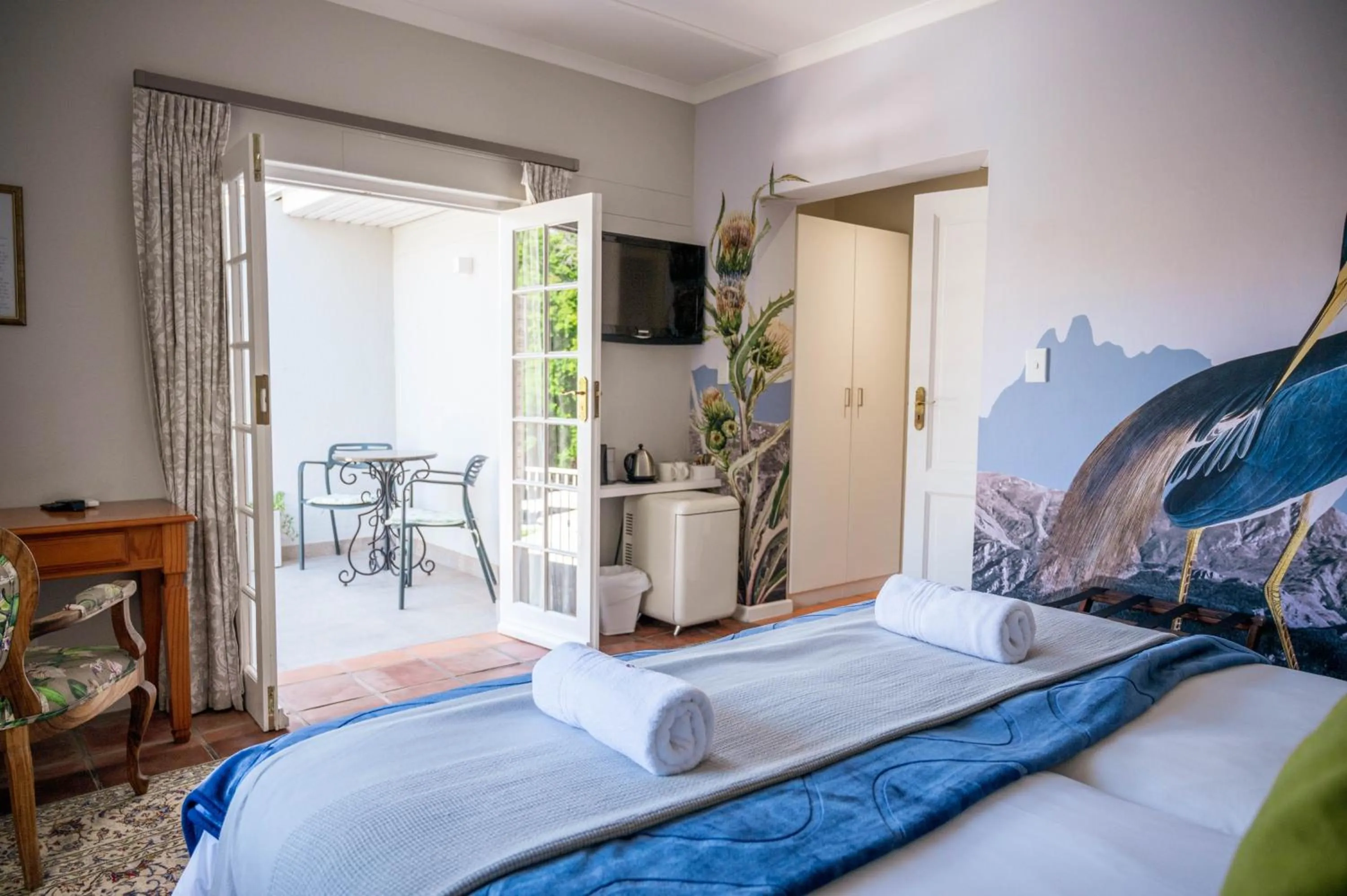 Bed in Rozenburg Guest House