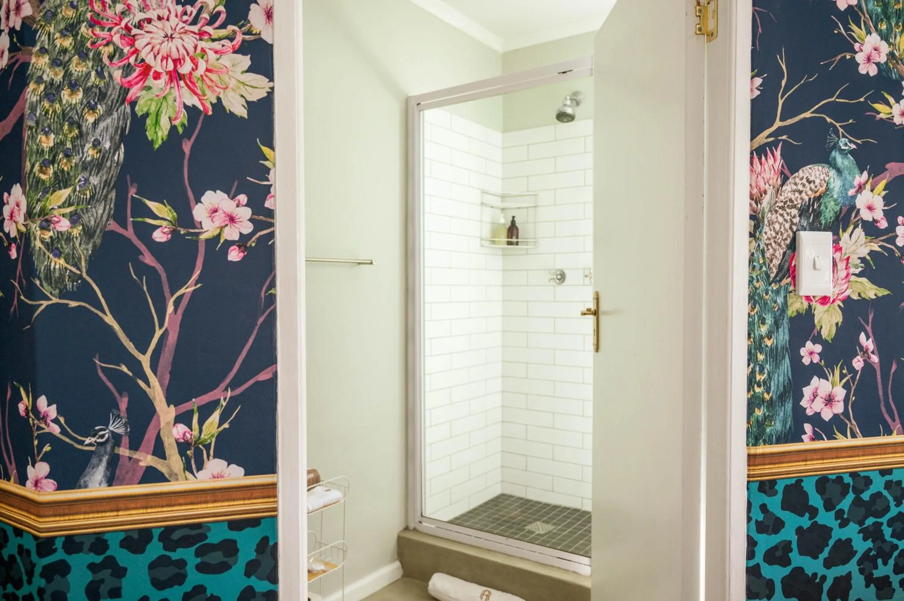 Shower in Rozenburg Guest House