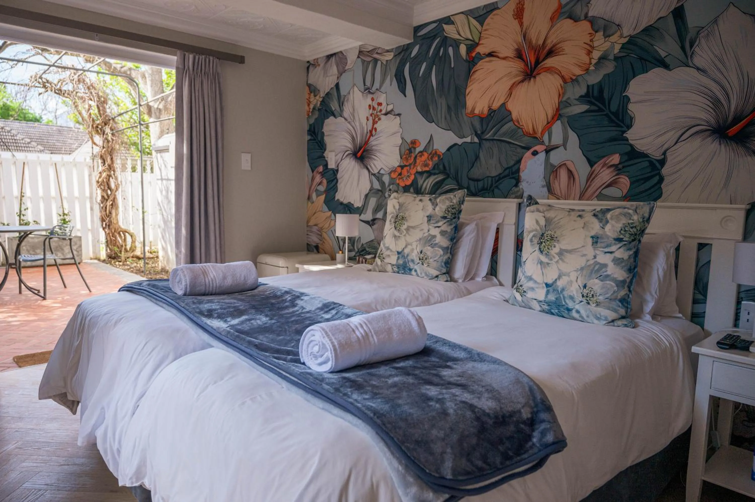 Bed in Rozenburg Guest House