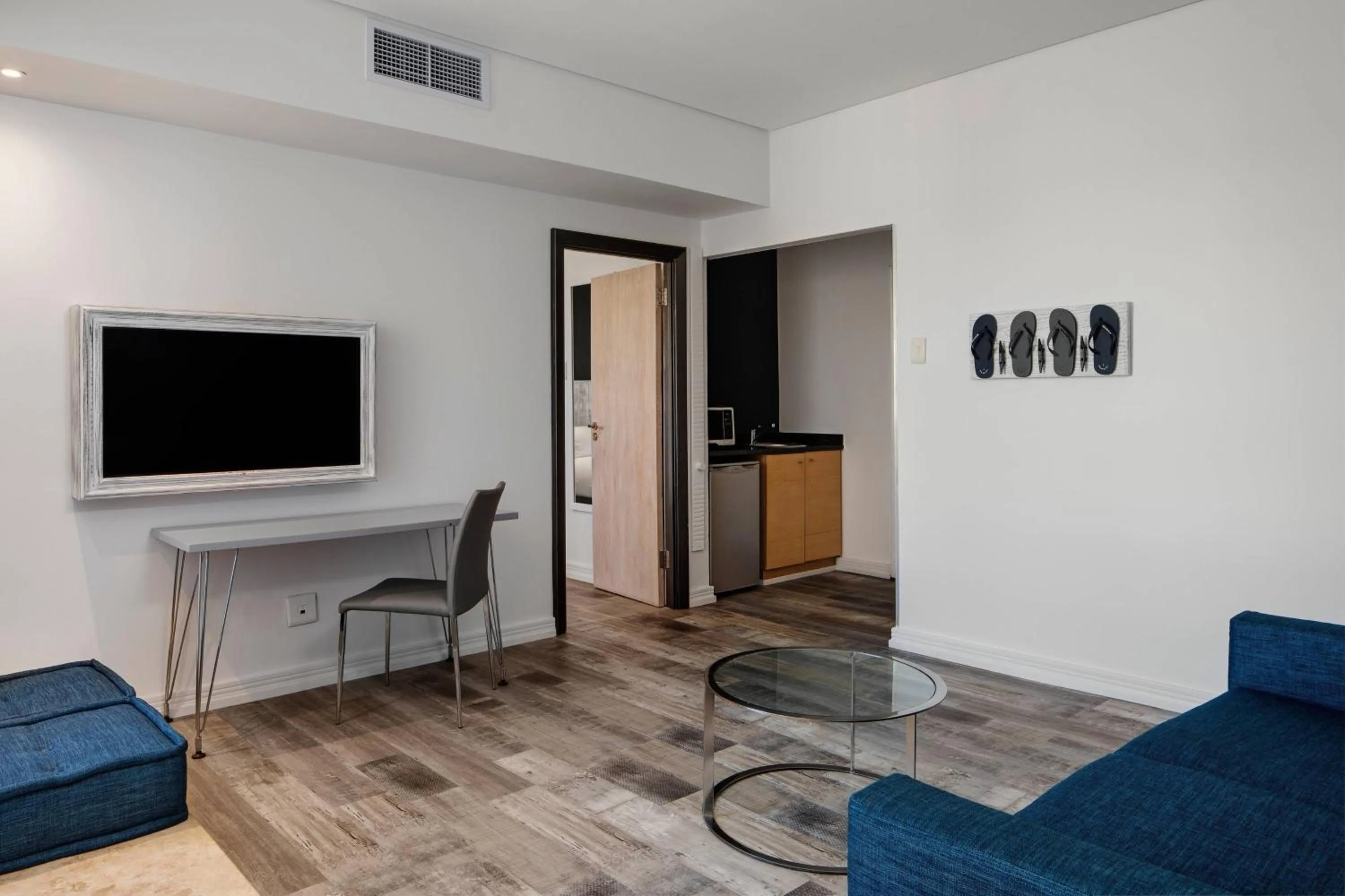 Living room in Protea Hotel Fire & Ice! by Marriott Durban Umhlanga Ridge