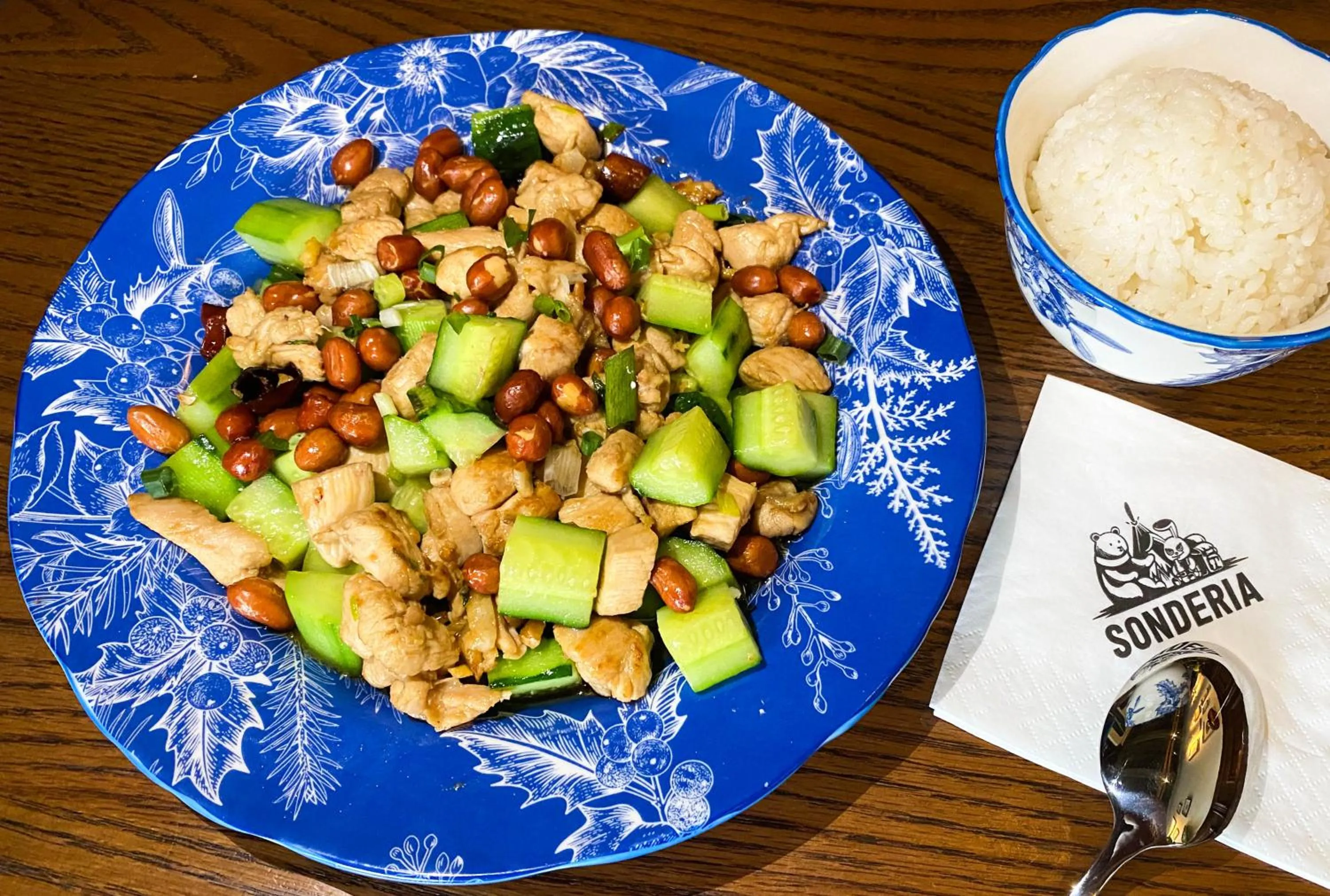 Lunch in SONDERIA Lazybones Hostel- Wenshu Temple Side, Chill Hostel with All-Day Brunch, Travel Agency in English & Local Bar Vibes