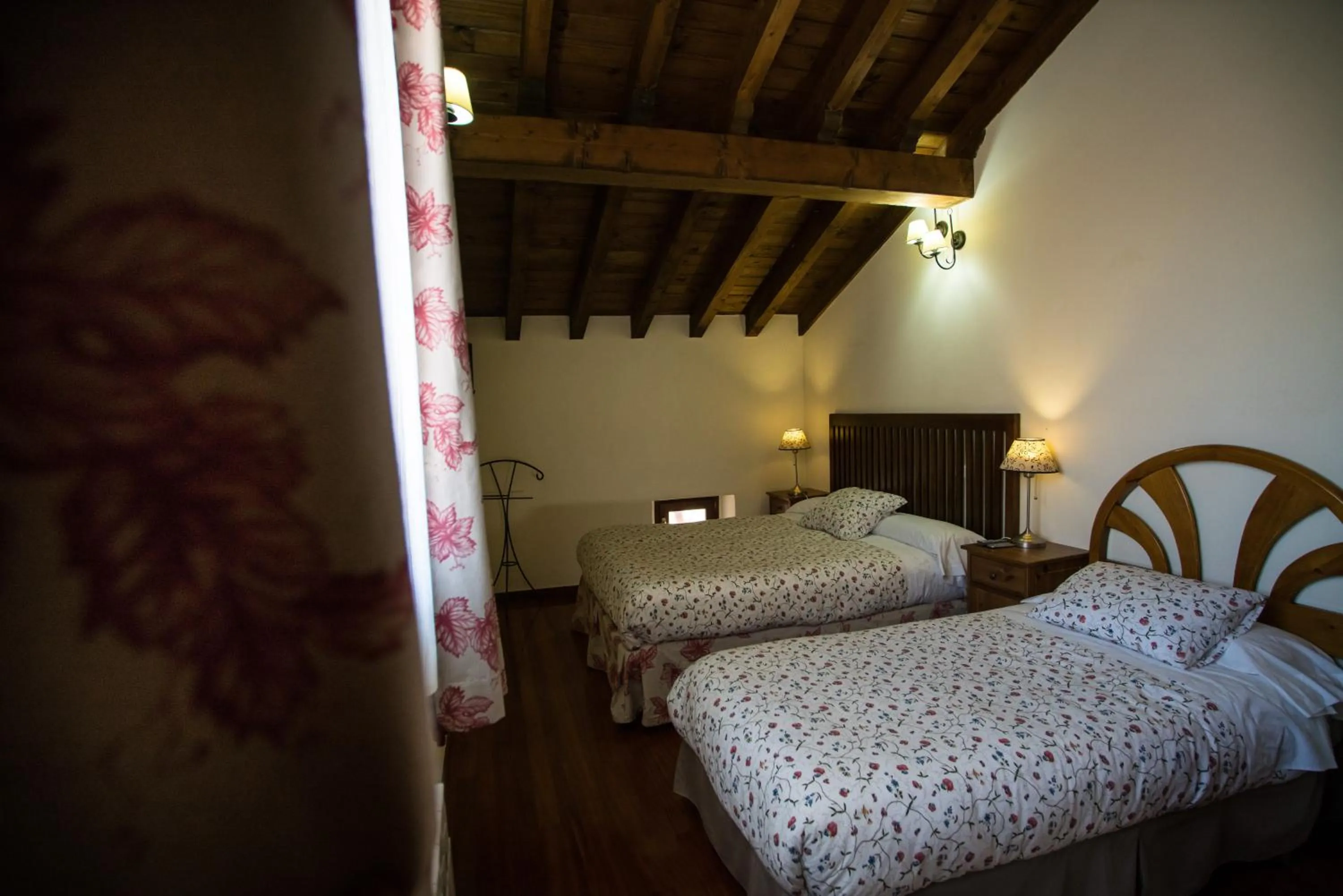 Photo of the whole room, Bed in Posada 3 Valles