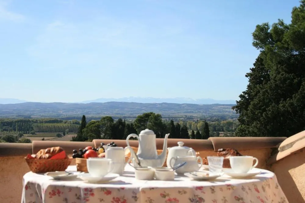 Breakfast in La Rougeanne