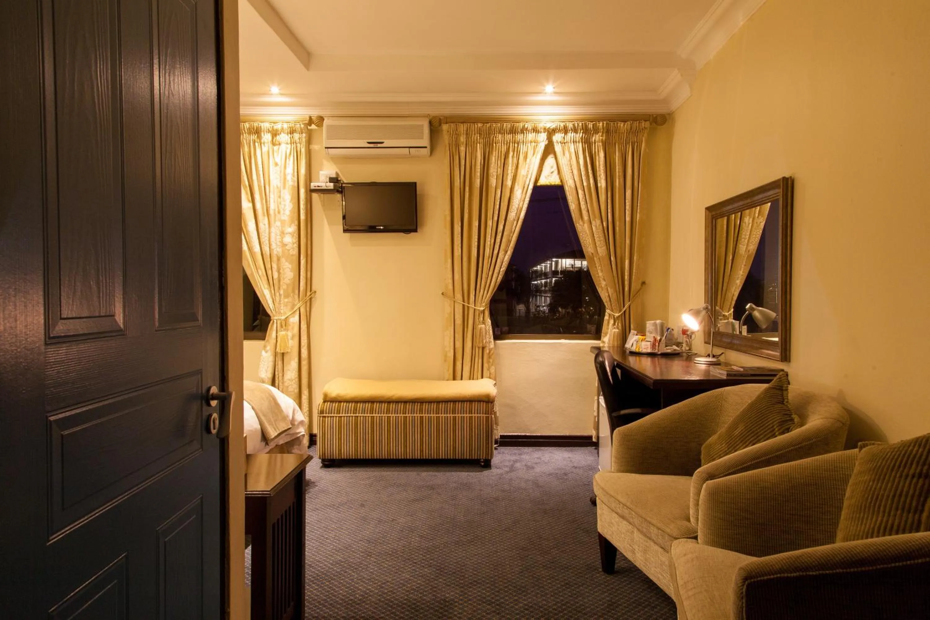 TV and multimedia in Constantia Manor Guest House