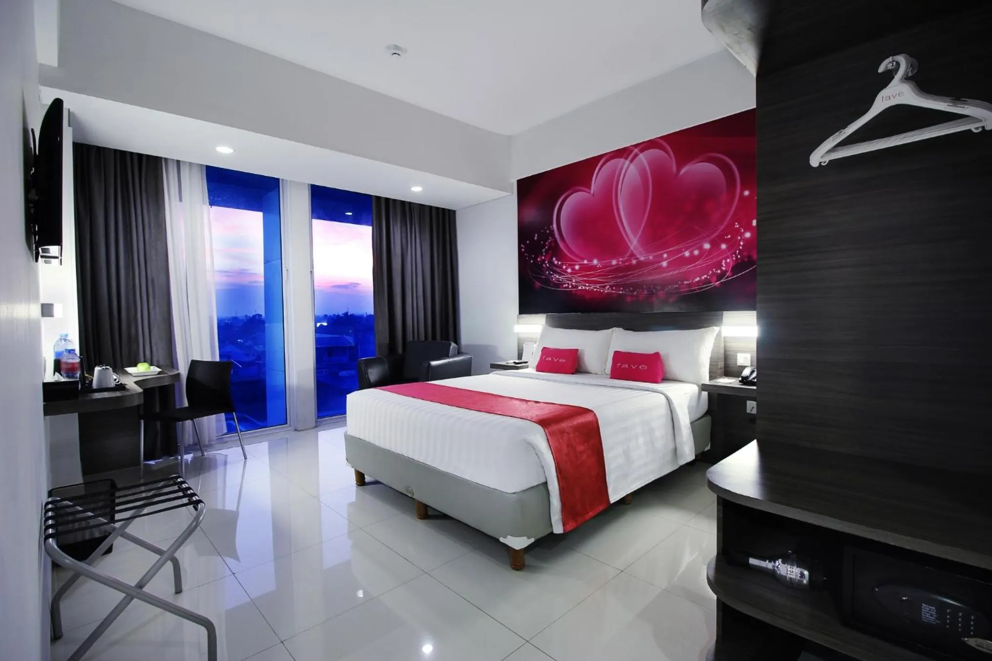 Photo of the whole room, Bed in favehotel Pekanbaru