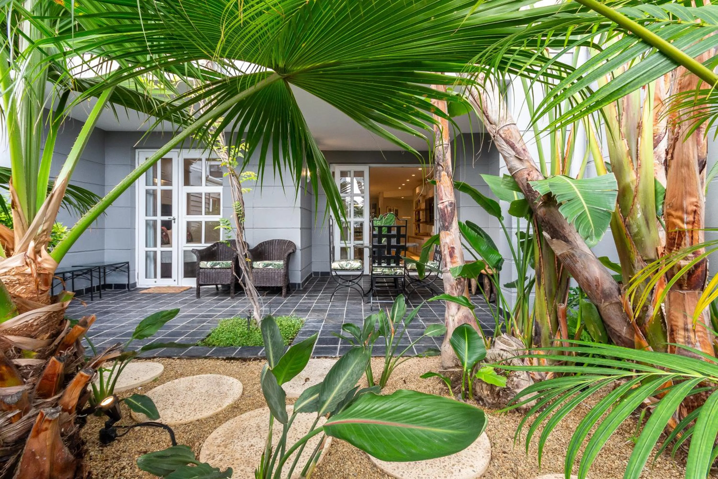 Garden in Romney Park Luxury Apartments by The Stay Collection