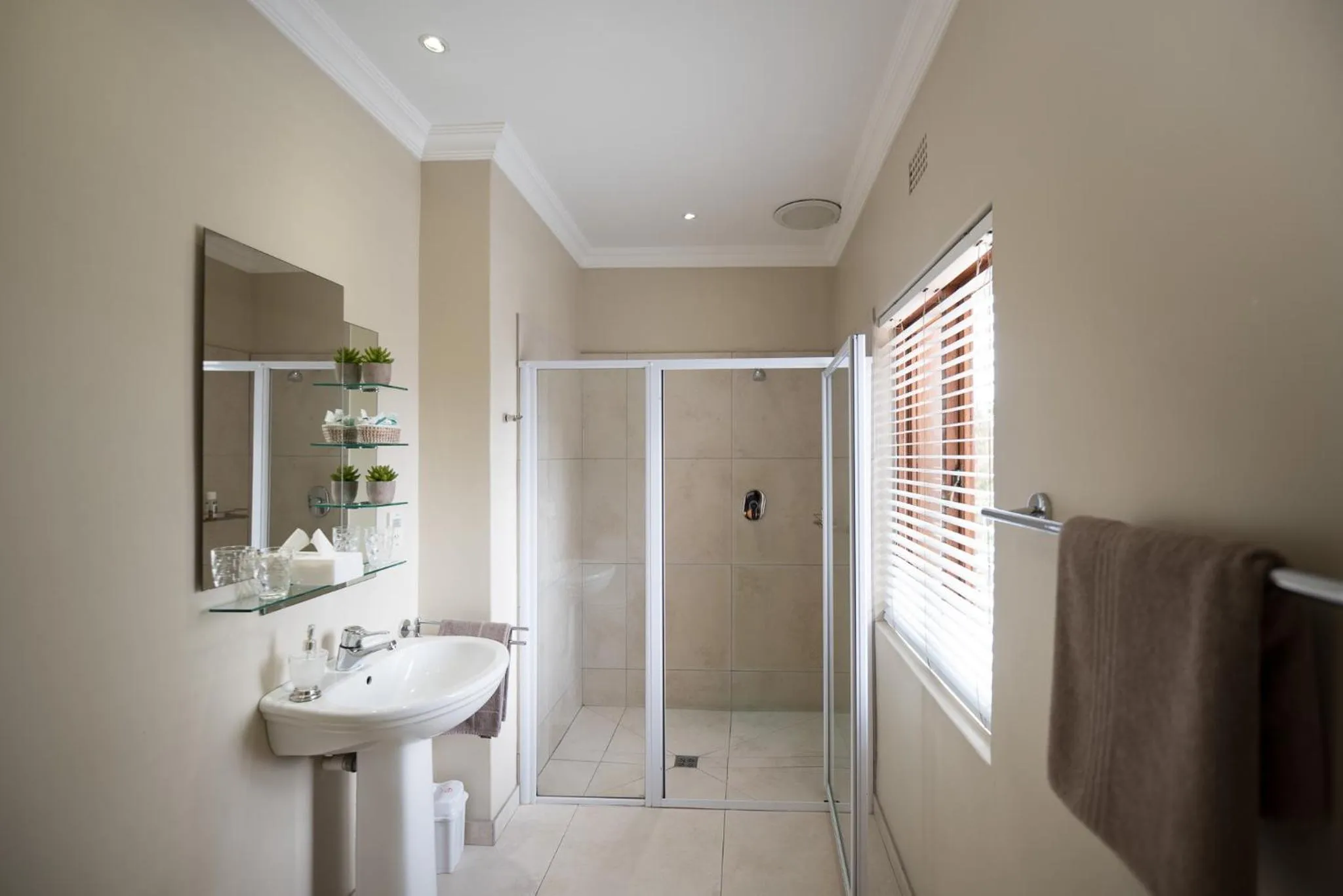 Bathroom in Oak Tree Lodge