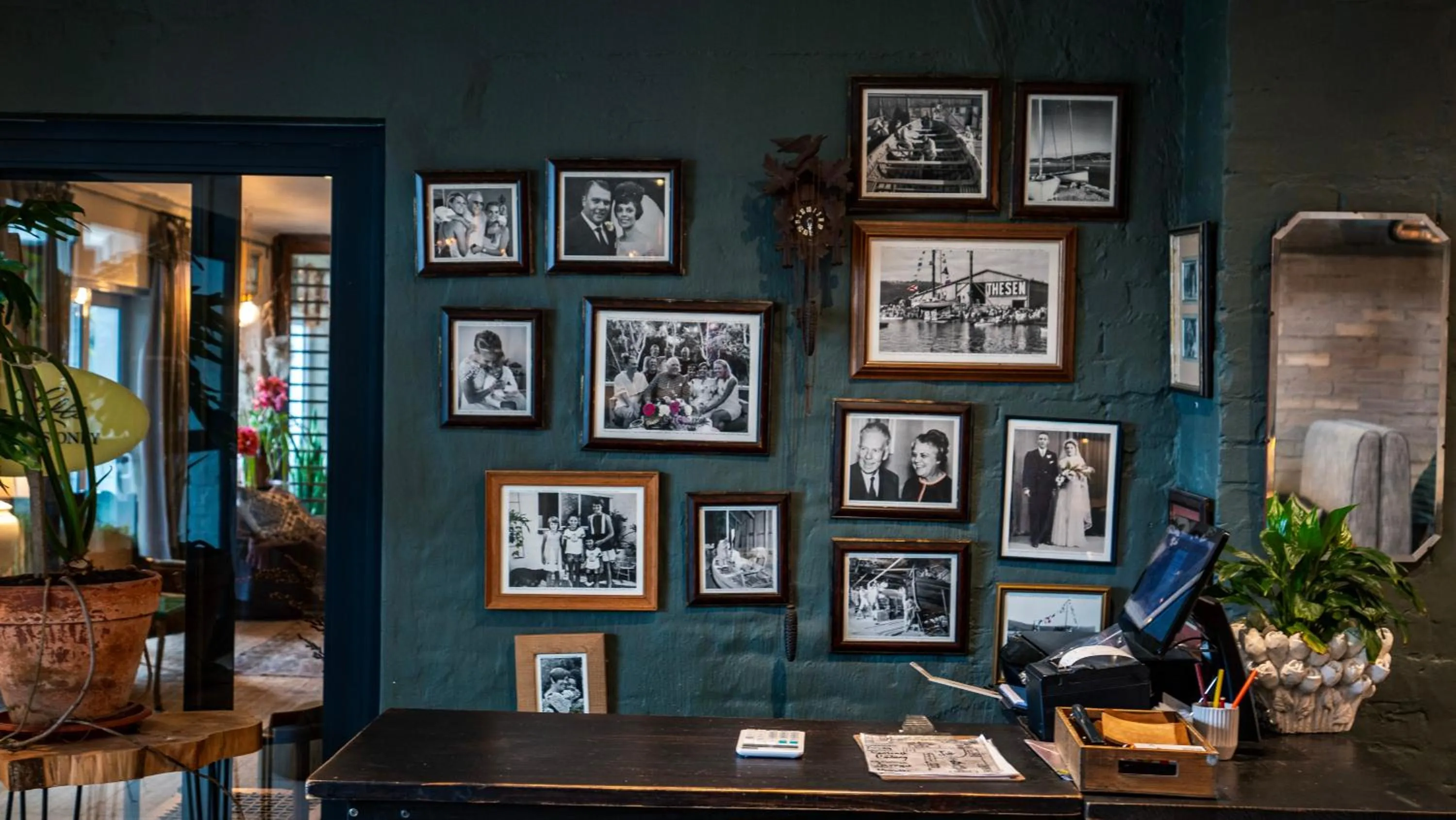 Restaurant/places to eat in The Lofts Boutique Hotel