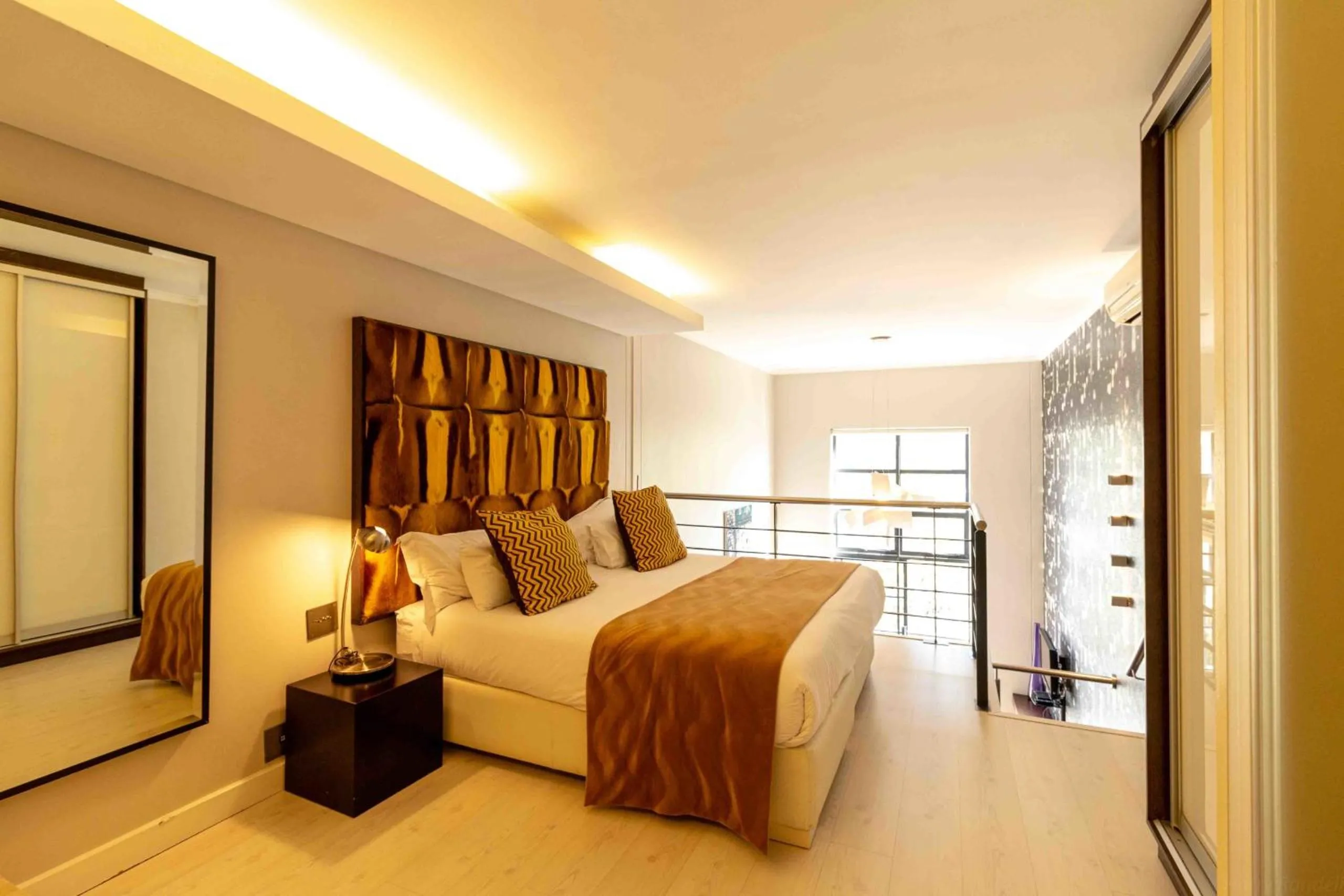 Bedroom, Bed in Hippo Boutique Hotel