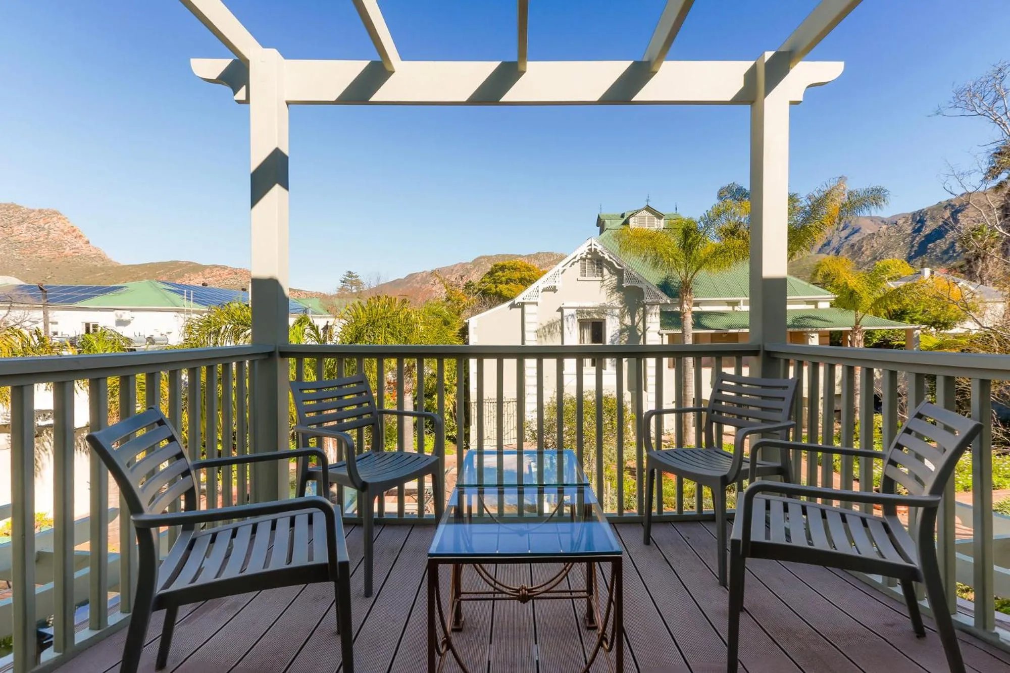Patio in Montagu Country Hotel