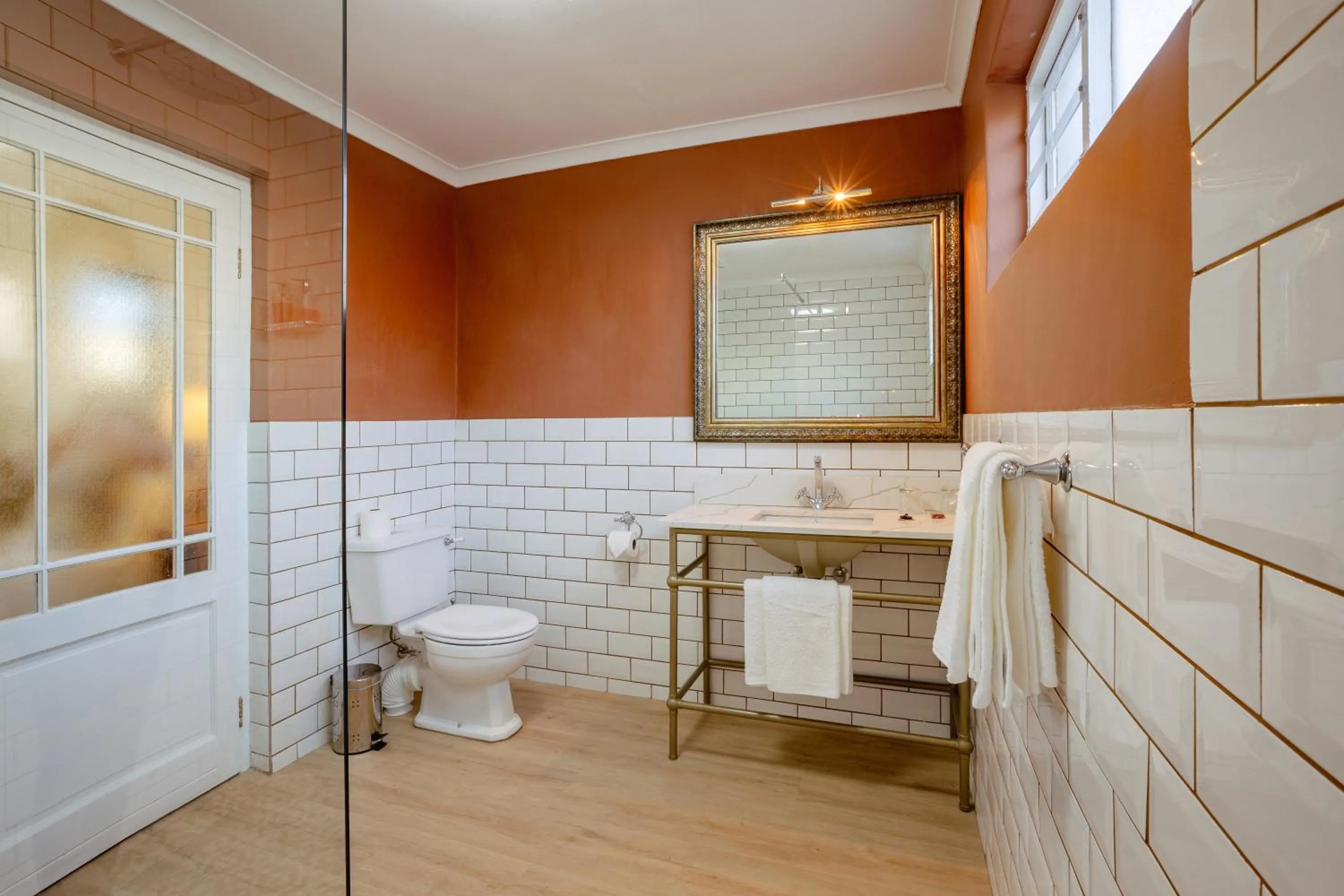 Bathroom in Montagu Country Hotel