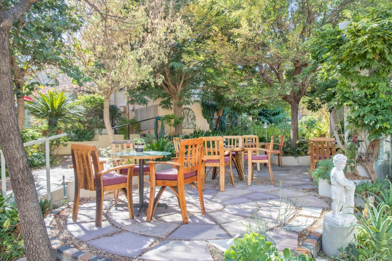 Patio in Montagu Country Hotel