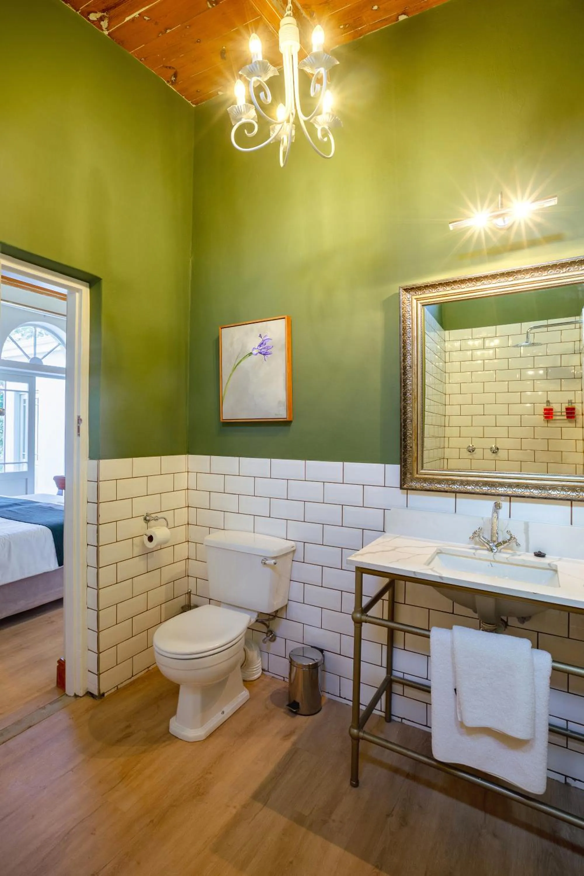 Bathroom in Montagu Country Hotel