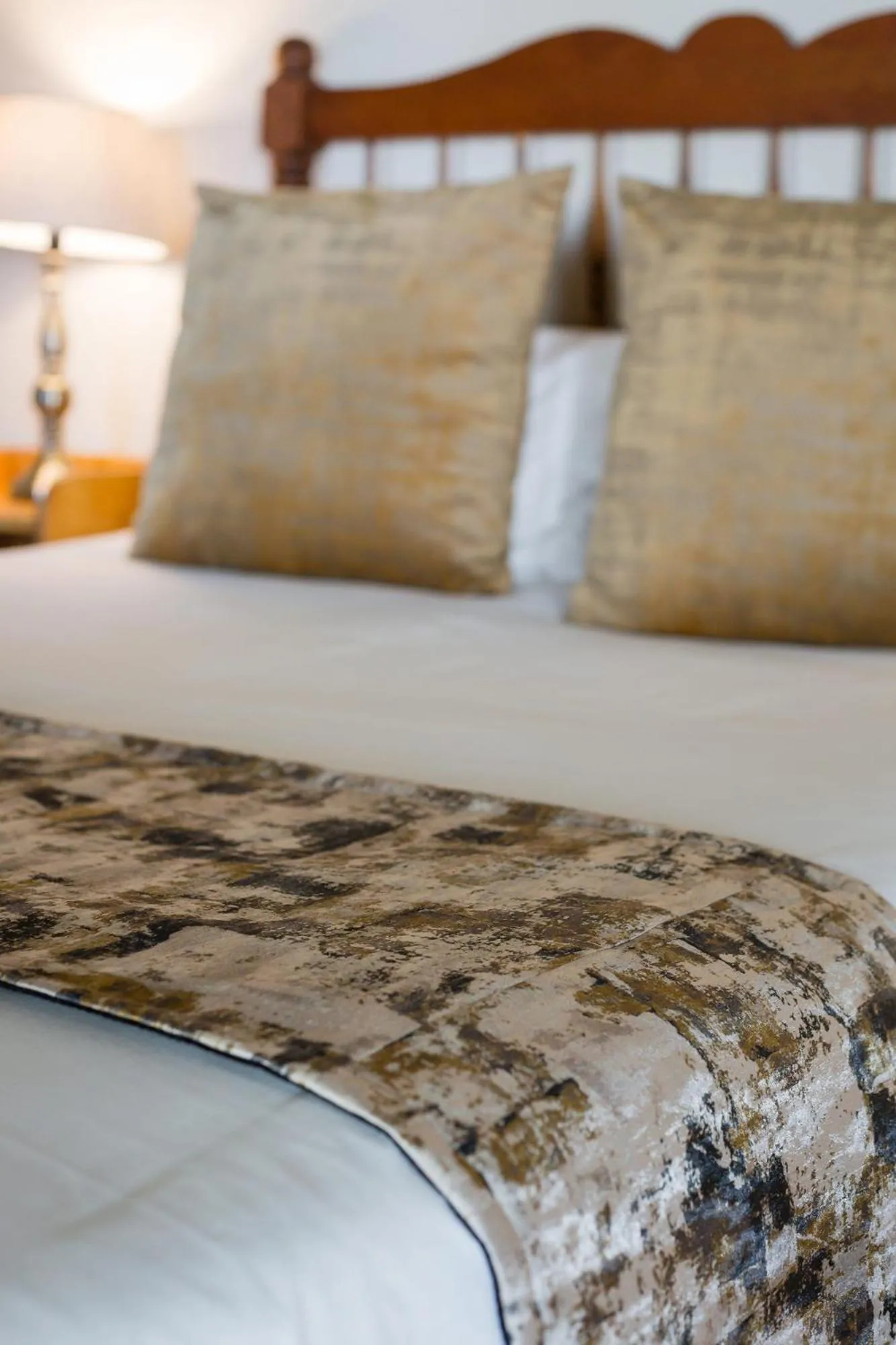 Bed in Montagu Country Hotel