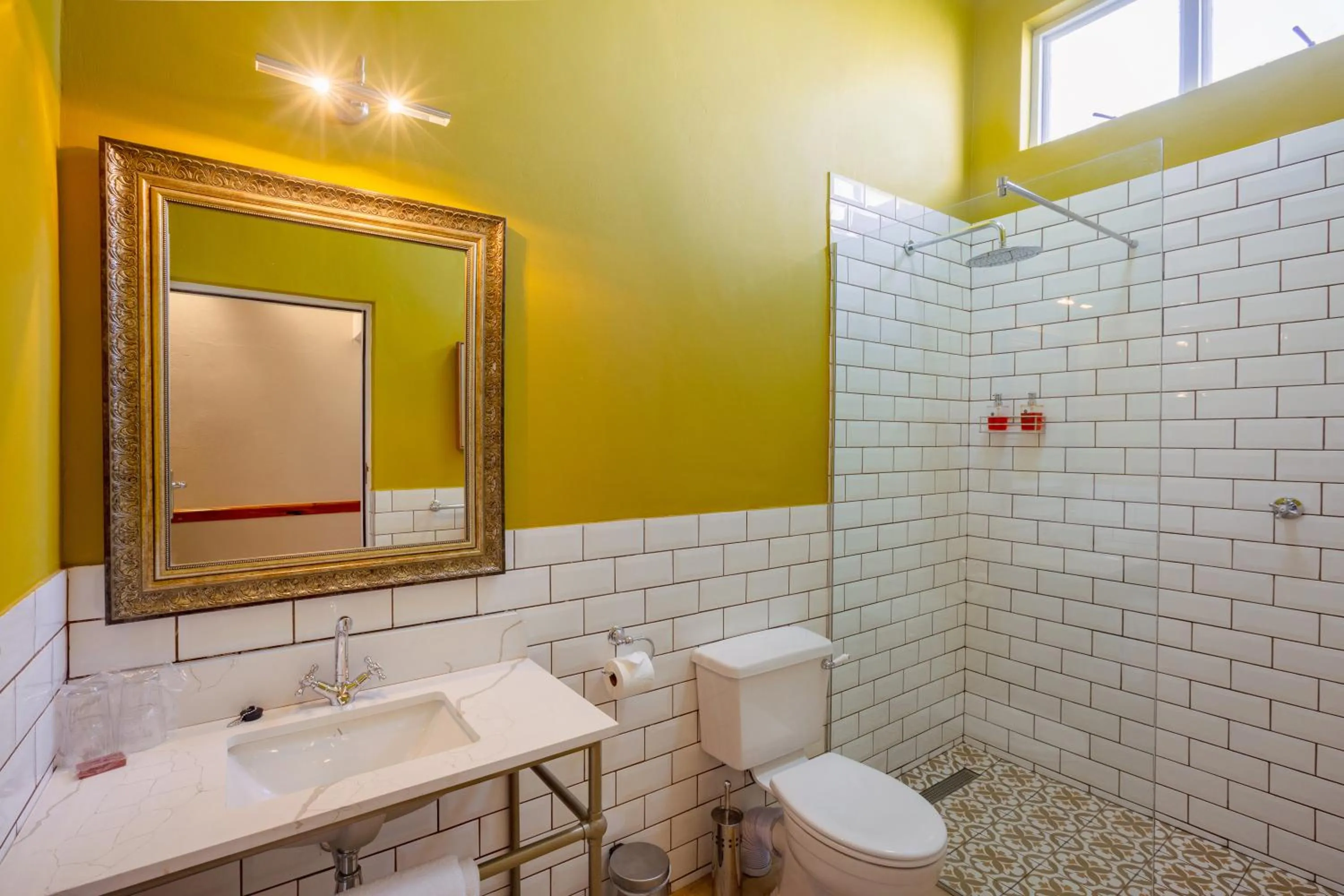 Bathroom in Montagu Country Hotel