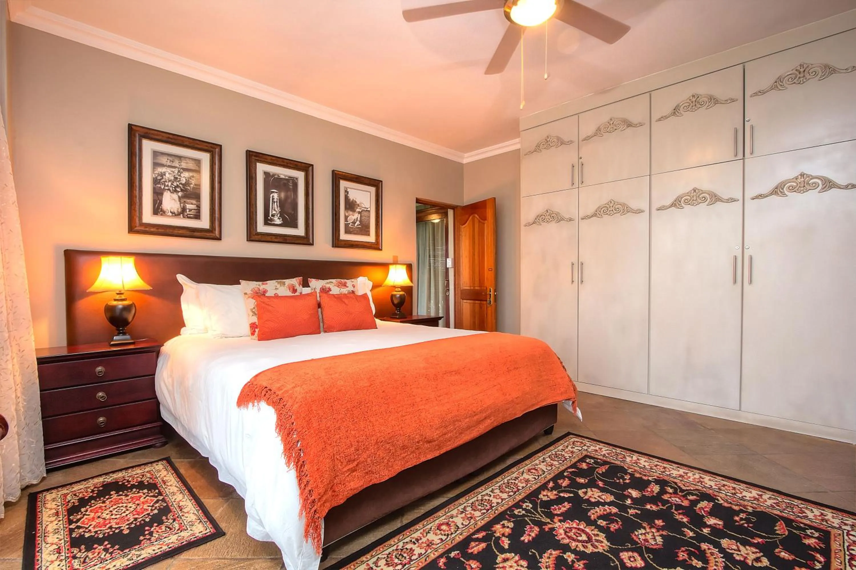 Decorative detail, Bed in Leopardsong Manor