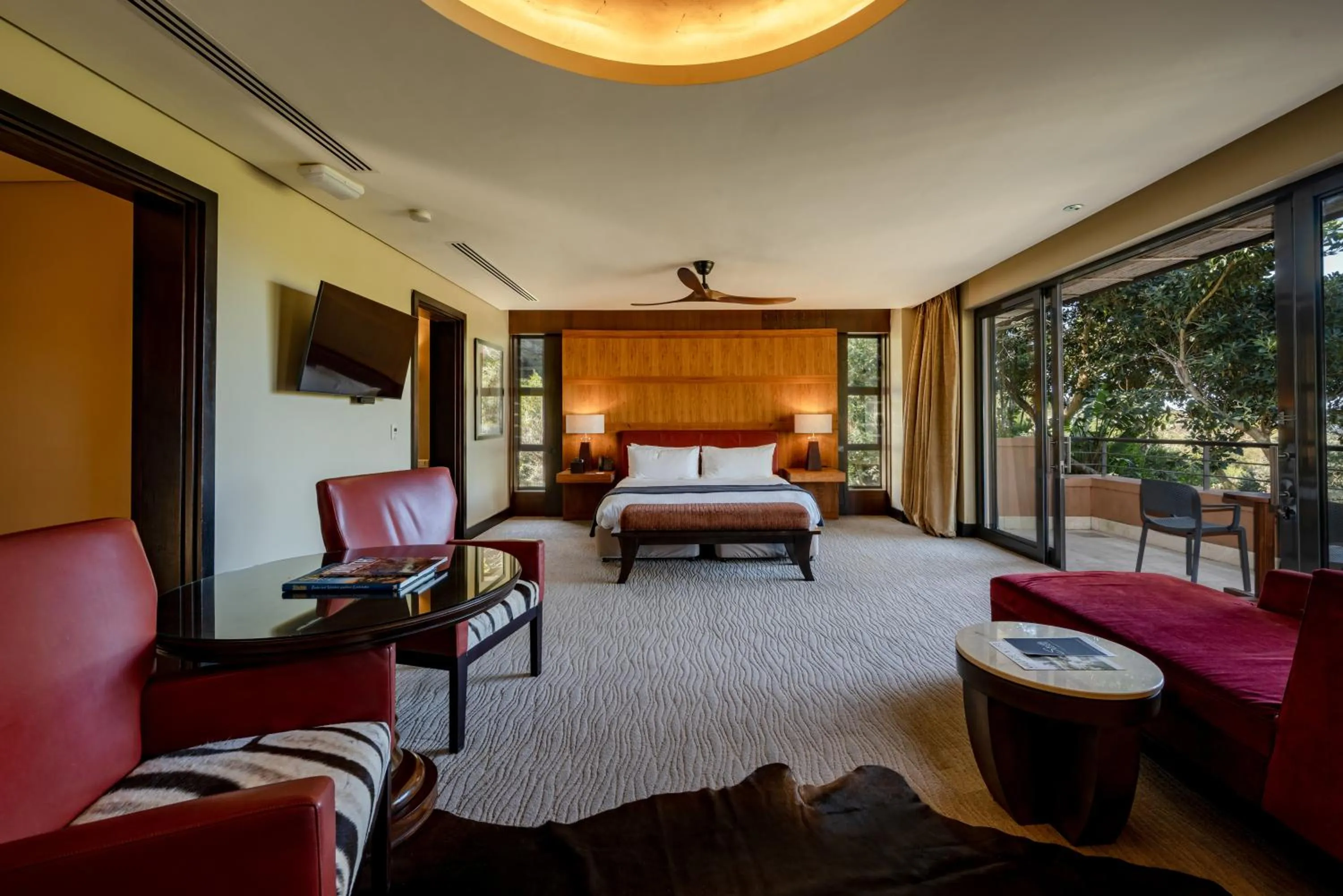 Seating area, Bed in Pezula Nature Retreat