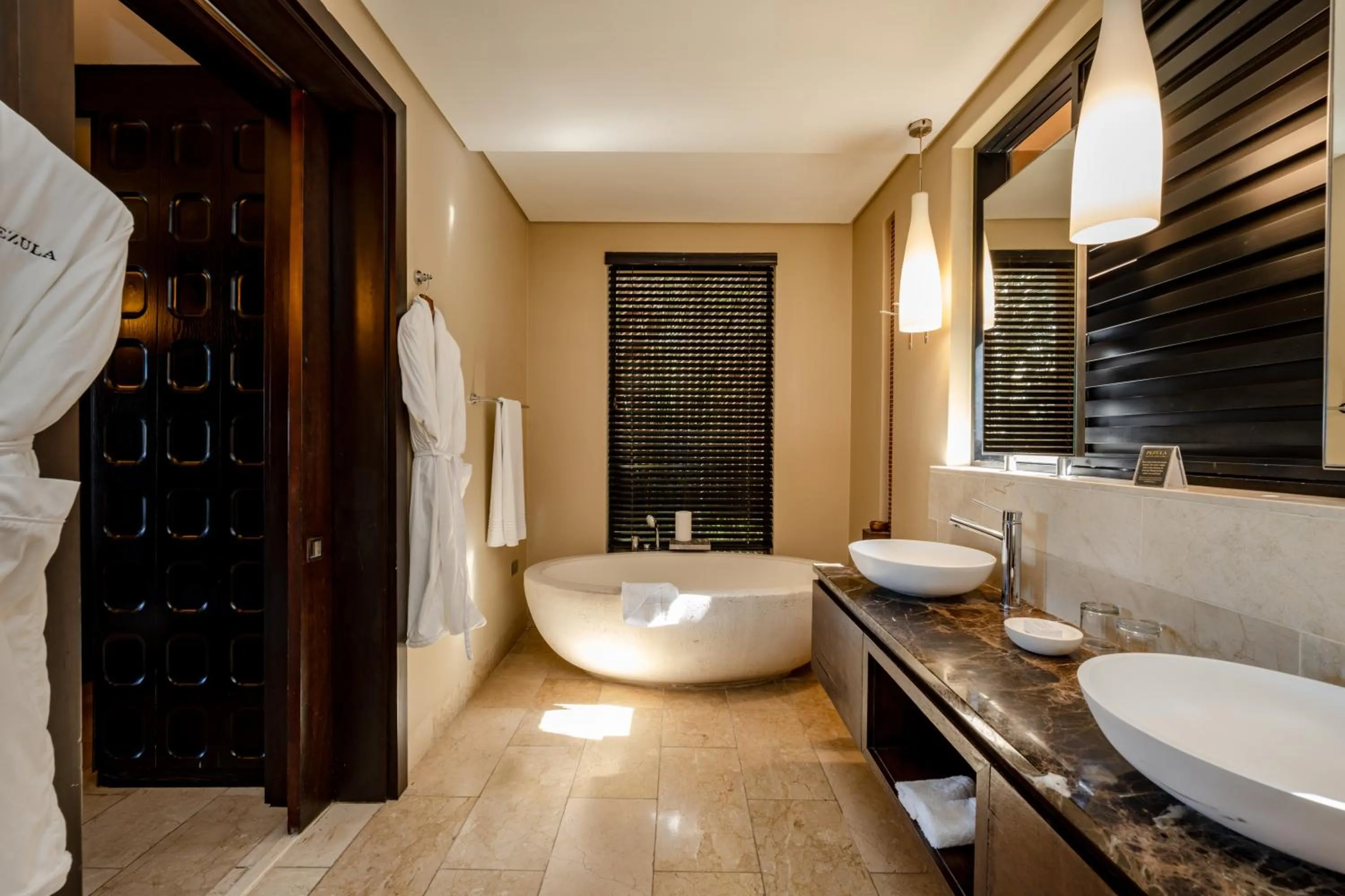 Bathroom in Pezula Nature Retreat