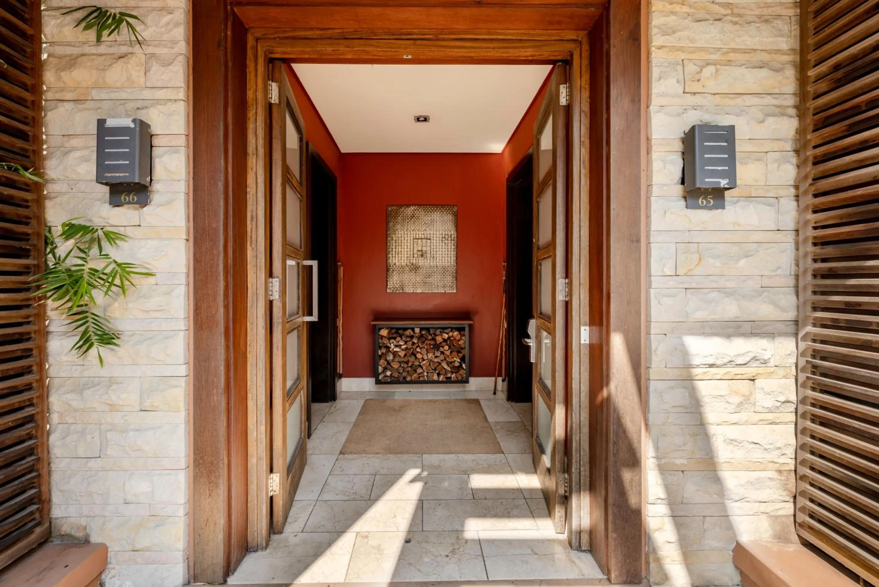 Facade/entrance in Pezula Nature Retreat