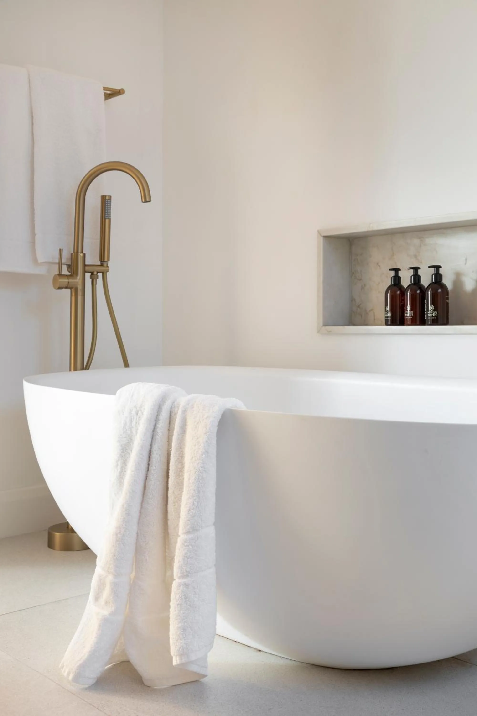 The Clarendon - Fresnaye