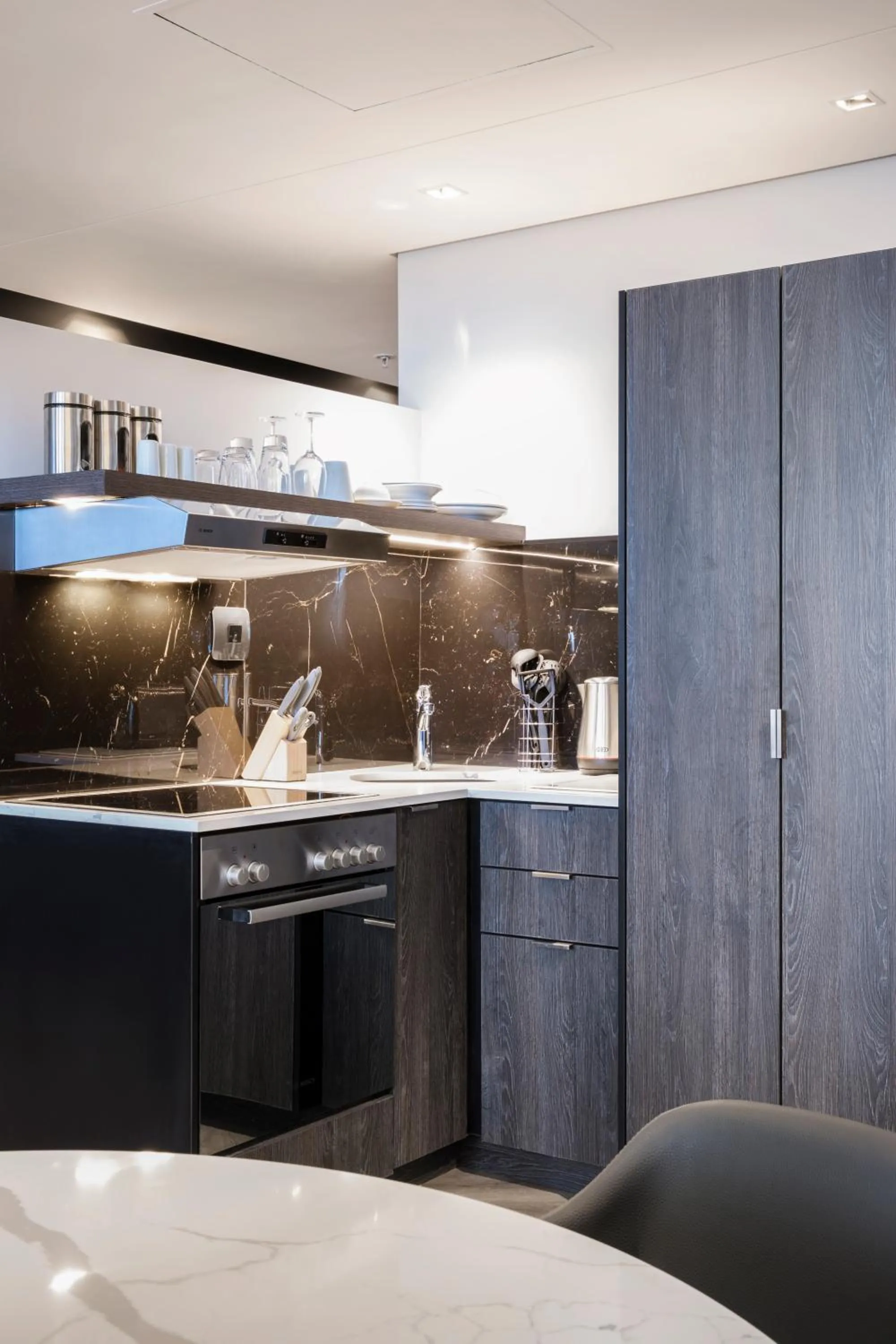 Kitchen or kitchenette in The Capital 15 on Orange Hotel & Spa