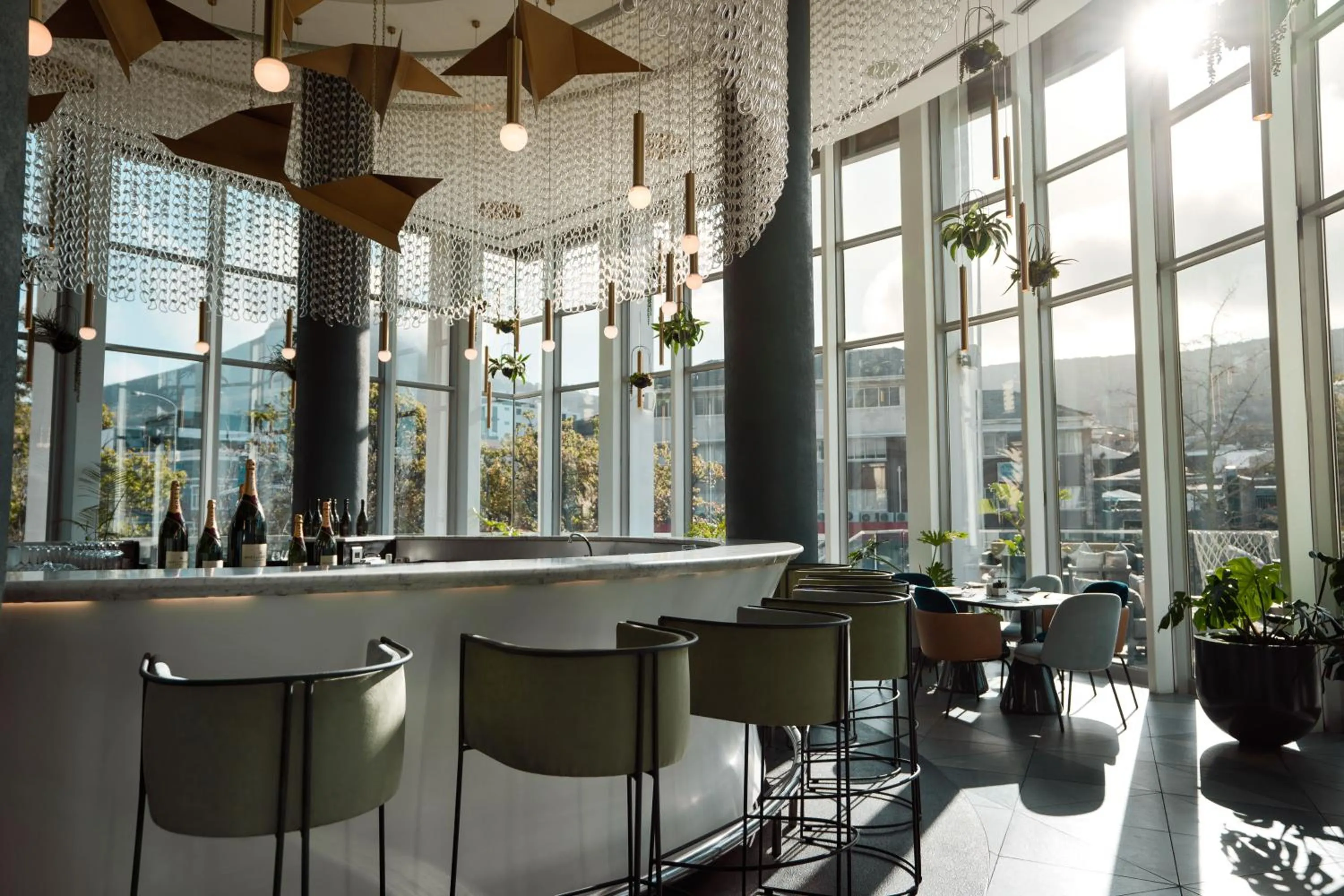 Lounge or bar in The Capital 15 on Orange Hotel & Spa