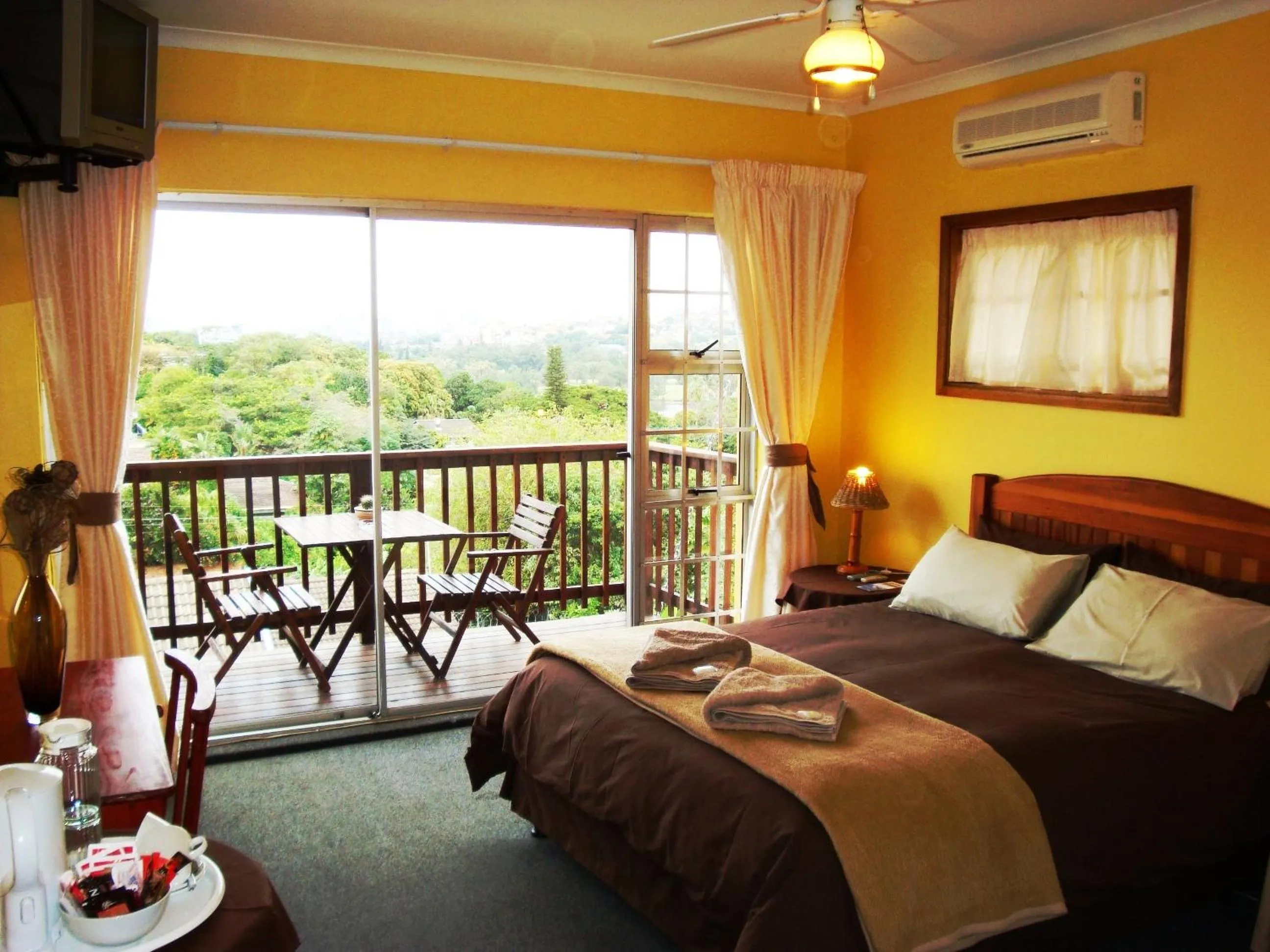 Balcony/Terrace in Flintstones Guest House Durban