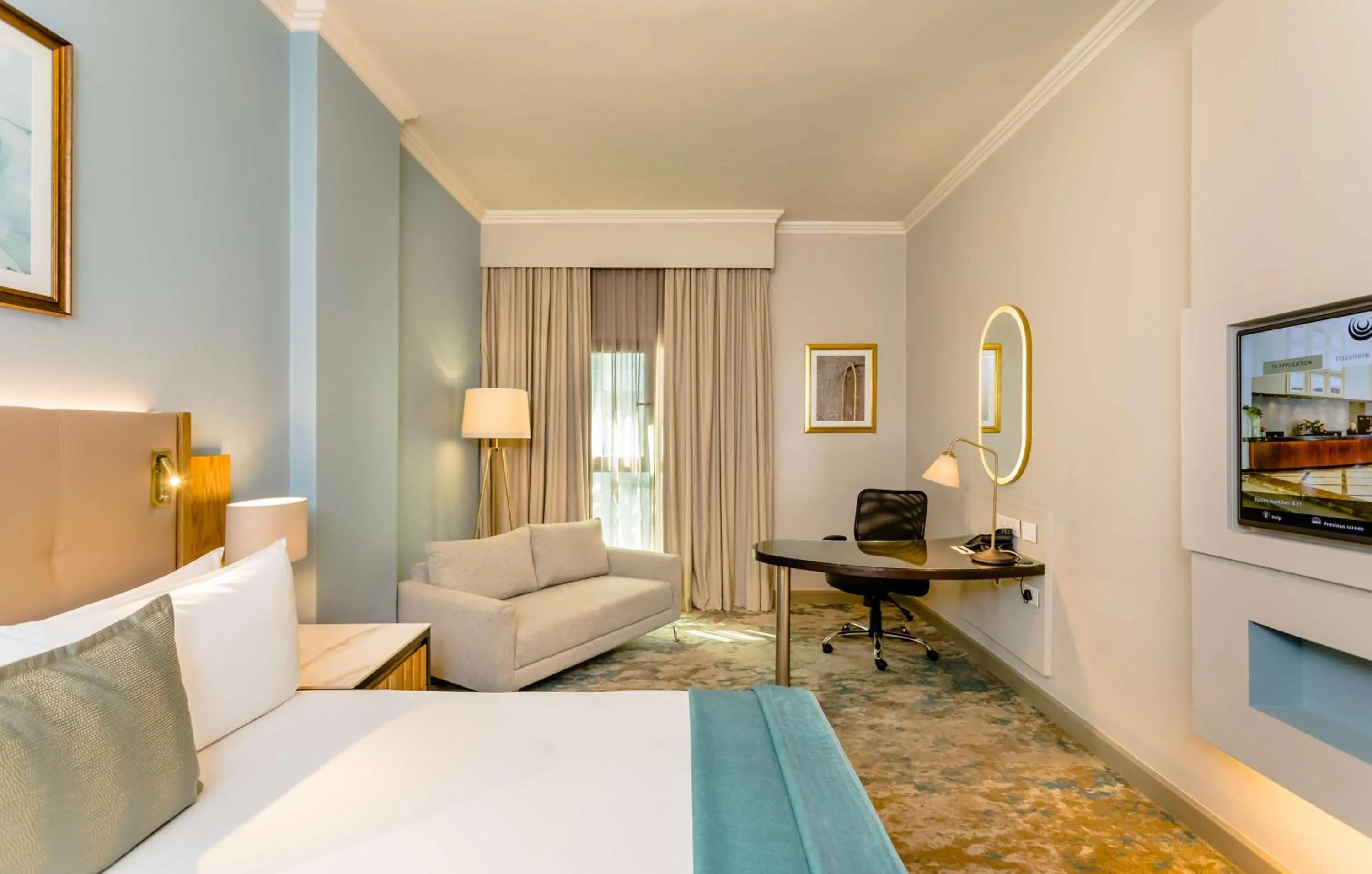 Bedroom, Bed in Southern Sun Sandton