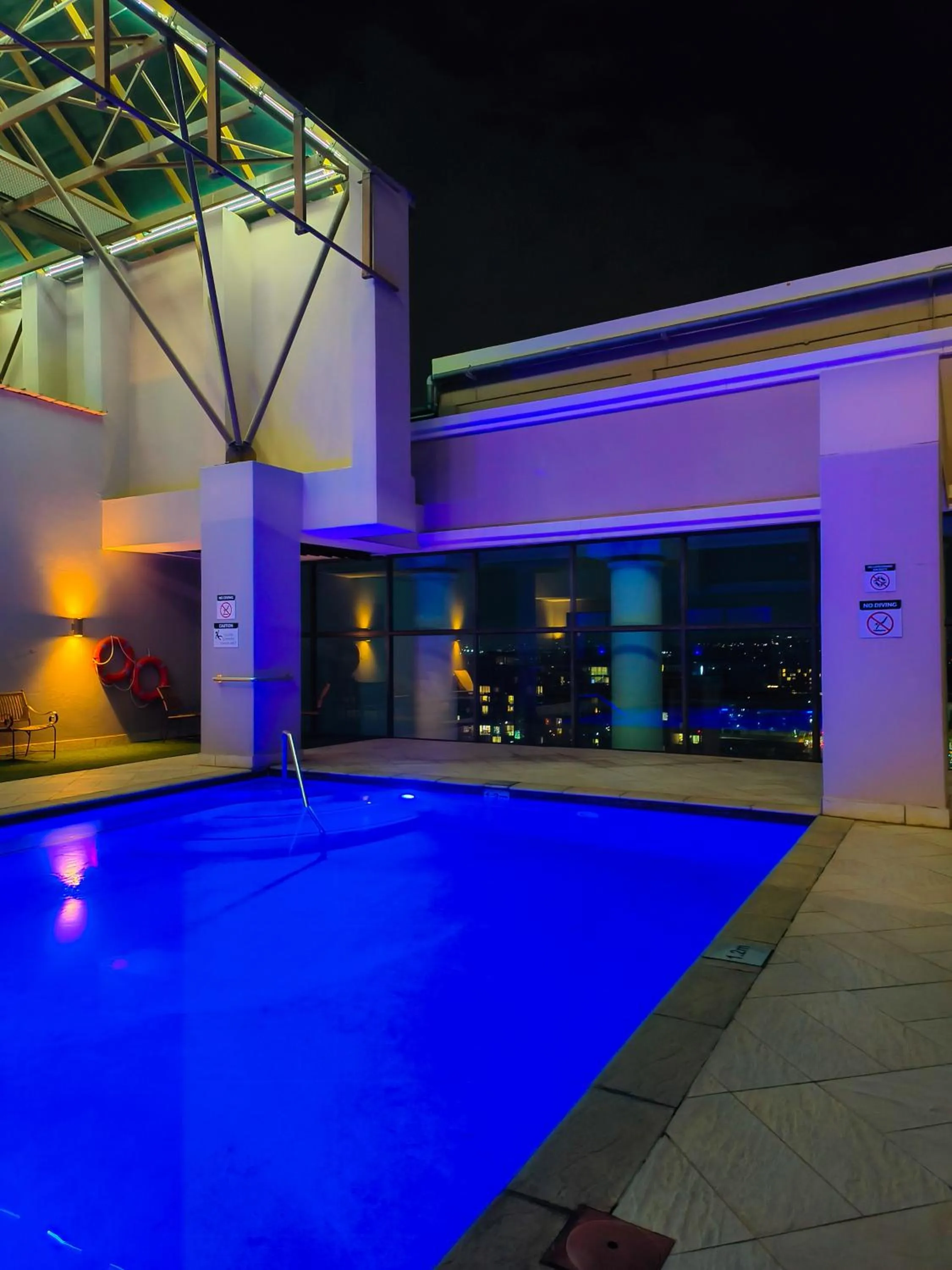 Pool view in Southern Sun Sandton